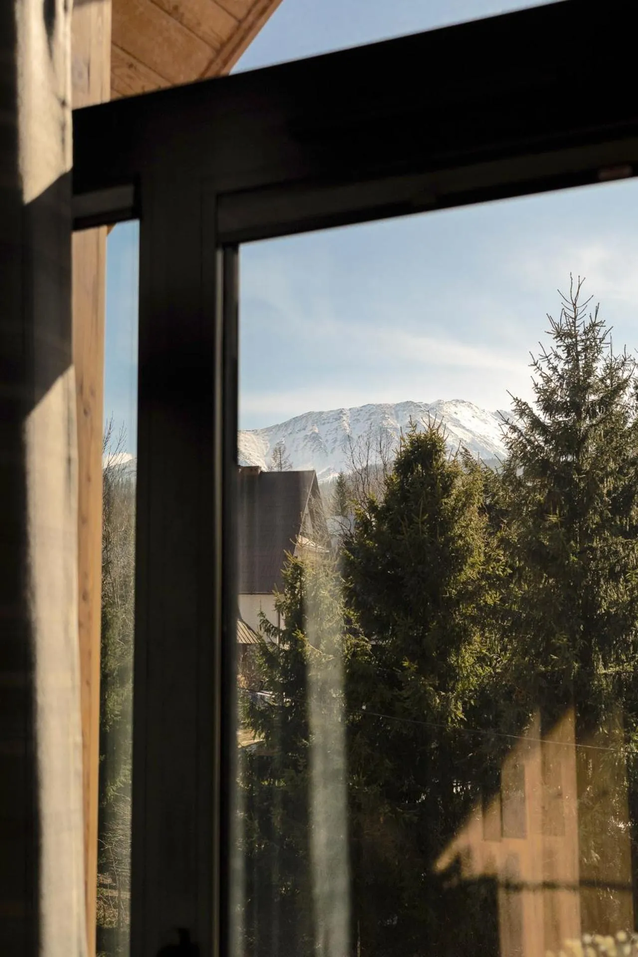 Day in Cyrhla Apartamenty - sauna, playroom, free parking & wifi