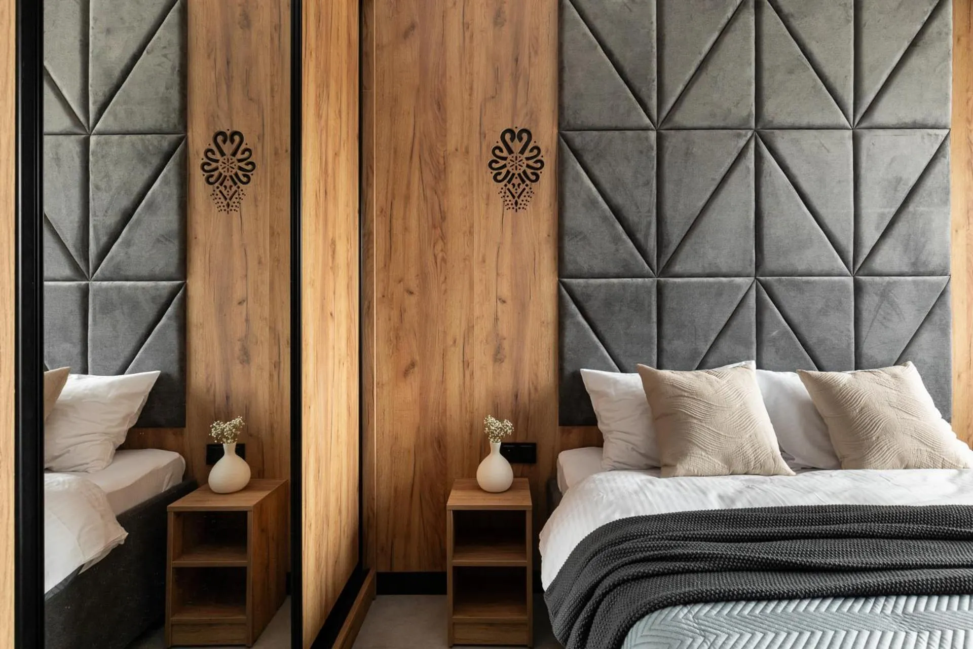 Bed in Cyrhla Apartamenty - sauna, playroom, free parking & wifi