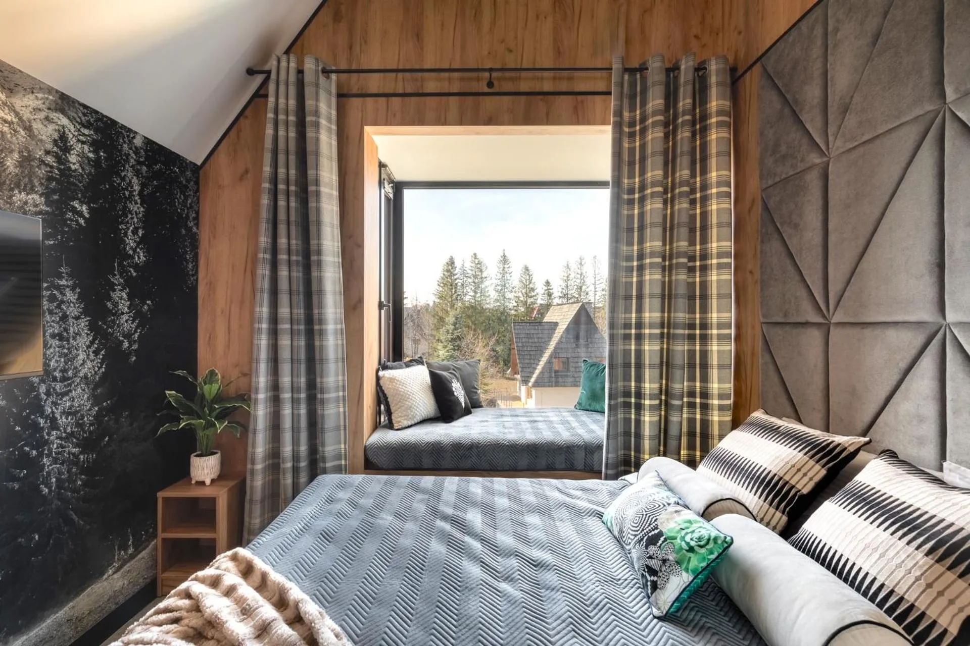 Bed in Cyrhla Apartamenty - sauna, playroom, free parking & wifi
