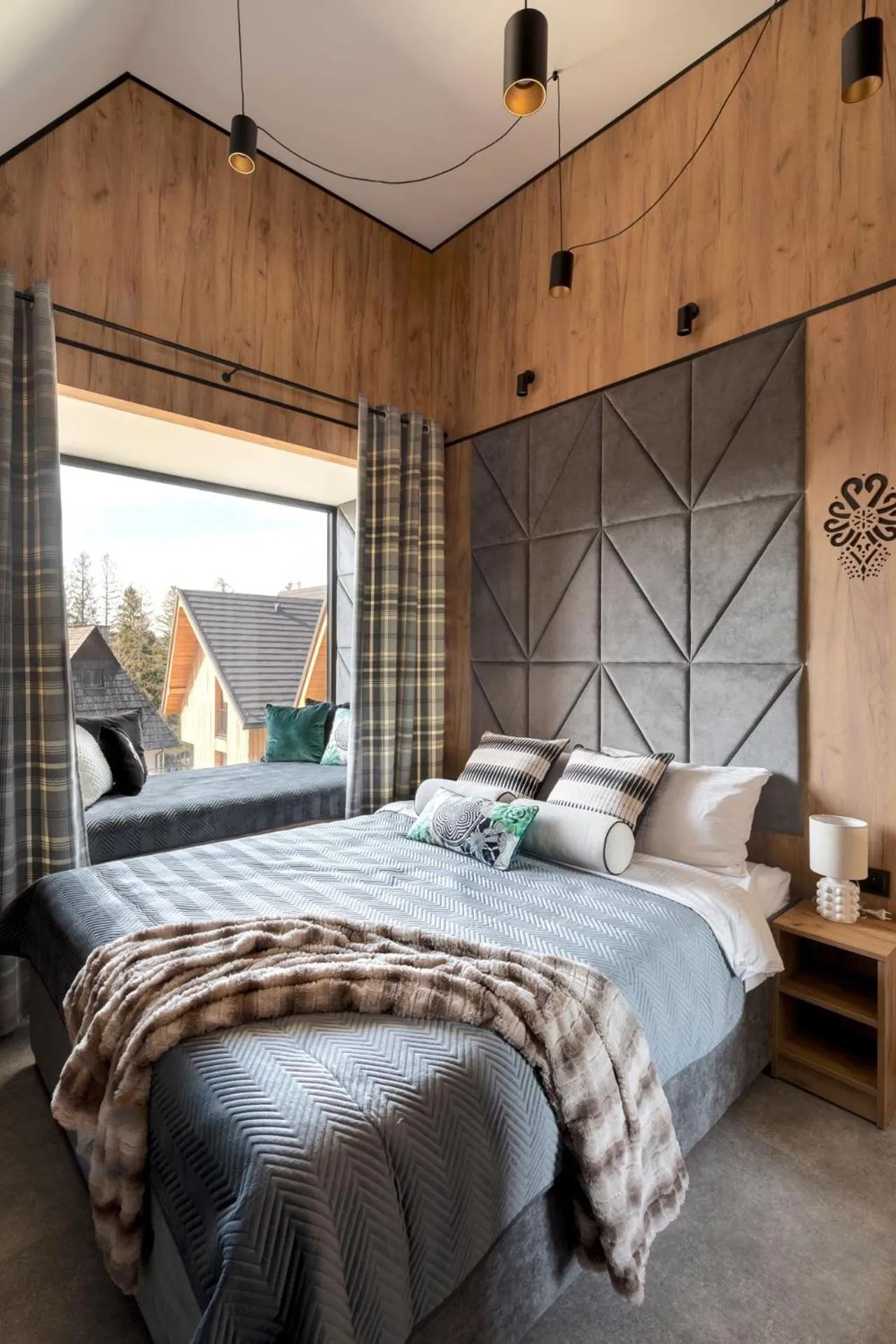 Bed in Cyrhla Apartamenty - sauna, playroom, free parking & wifi