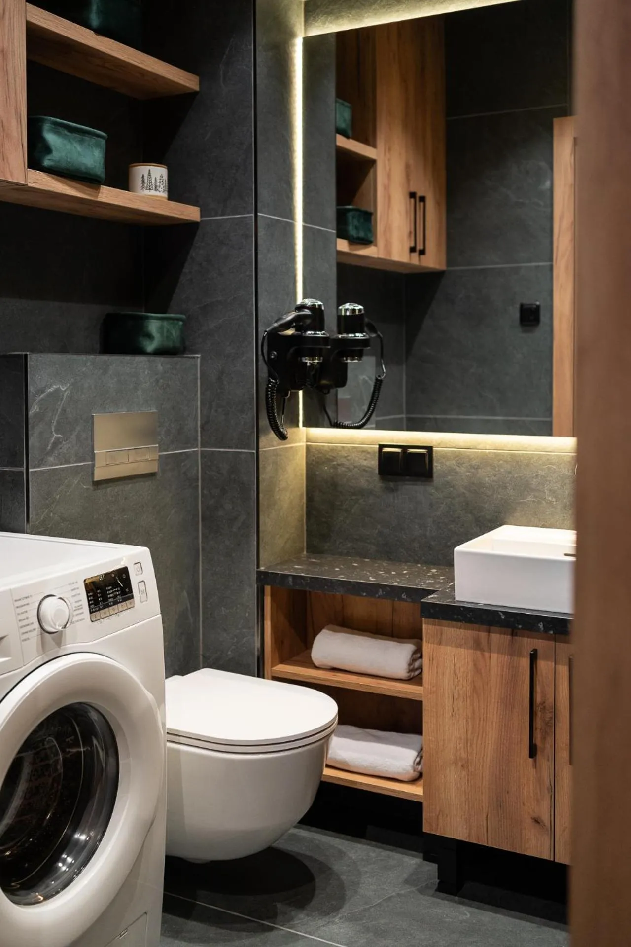 Toilet in Cyrhla Apartamenty - sauna, playroom, free parking & wifi