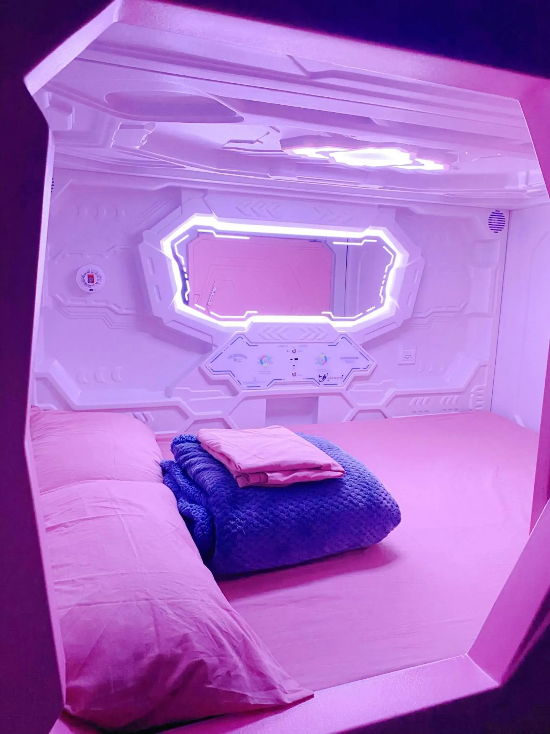 Mermaid Space Capsule Hostel Palermo Mermaid Space Capsule Hostel Palermo