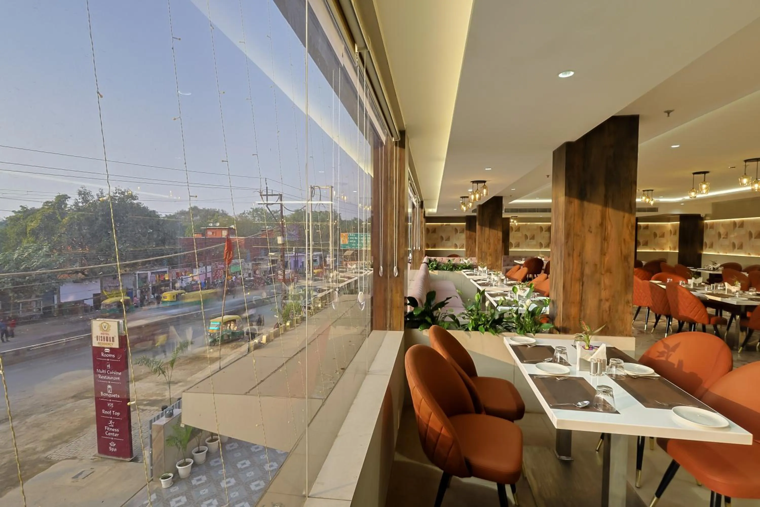 Restaurant/places to eat in Hotel Vishwam Residency