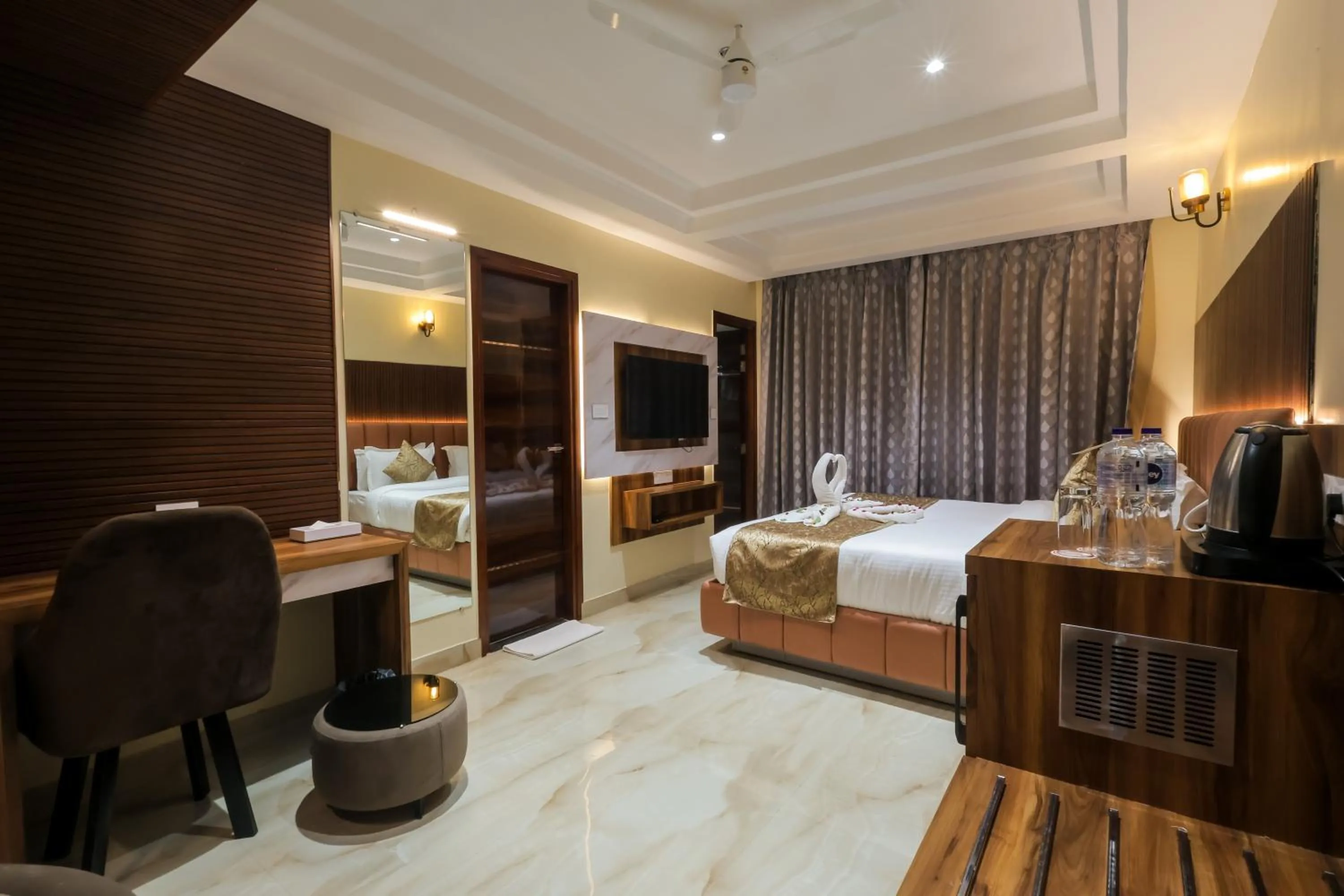 Bed in Hotel Vishwam Residency