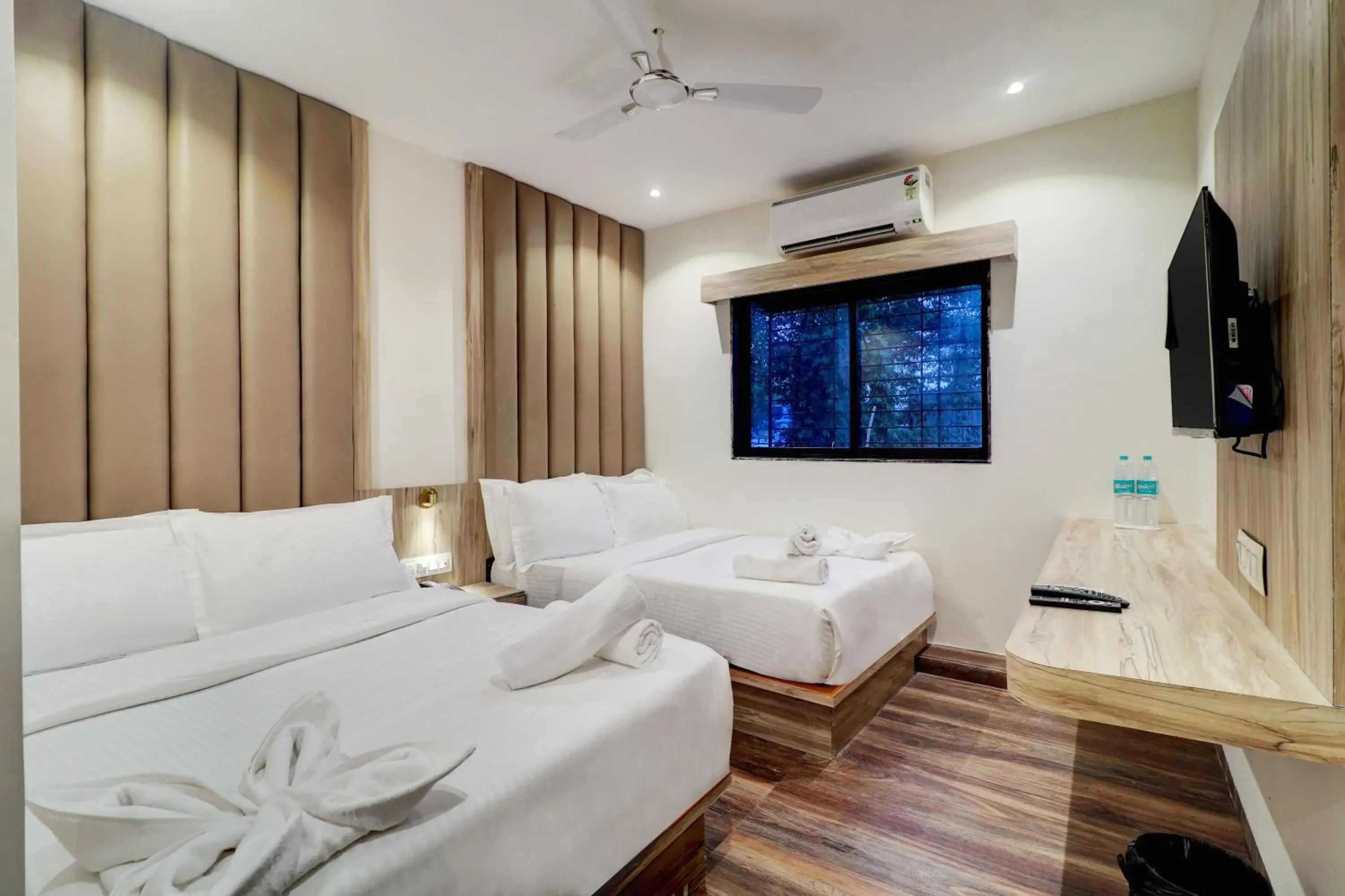 Deluxe Double or Twin Room in Hotel Amar Residency Deluxe Double or Twin Room in Hotel Amar Residency