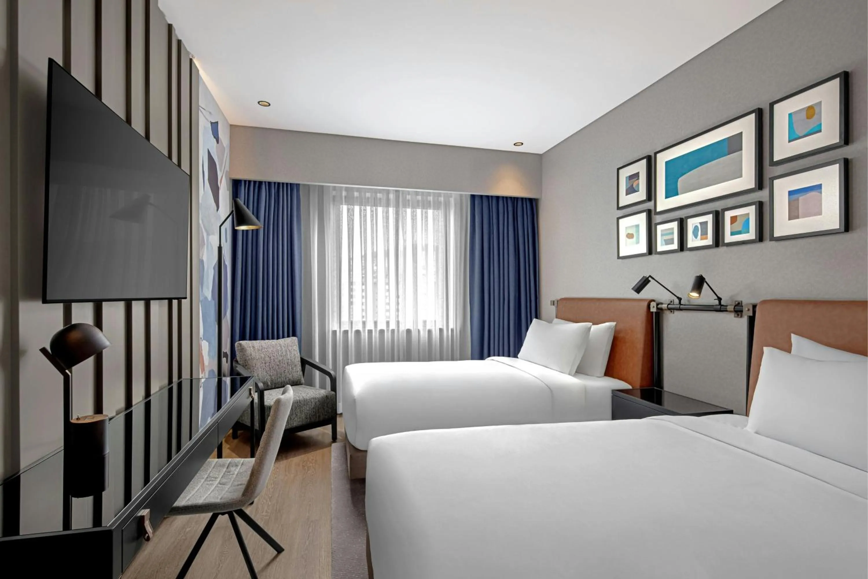 Photo of the whole room, Bed in Four Points by Sheraton Istanbul Pendik
