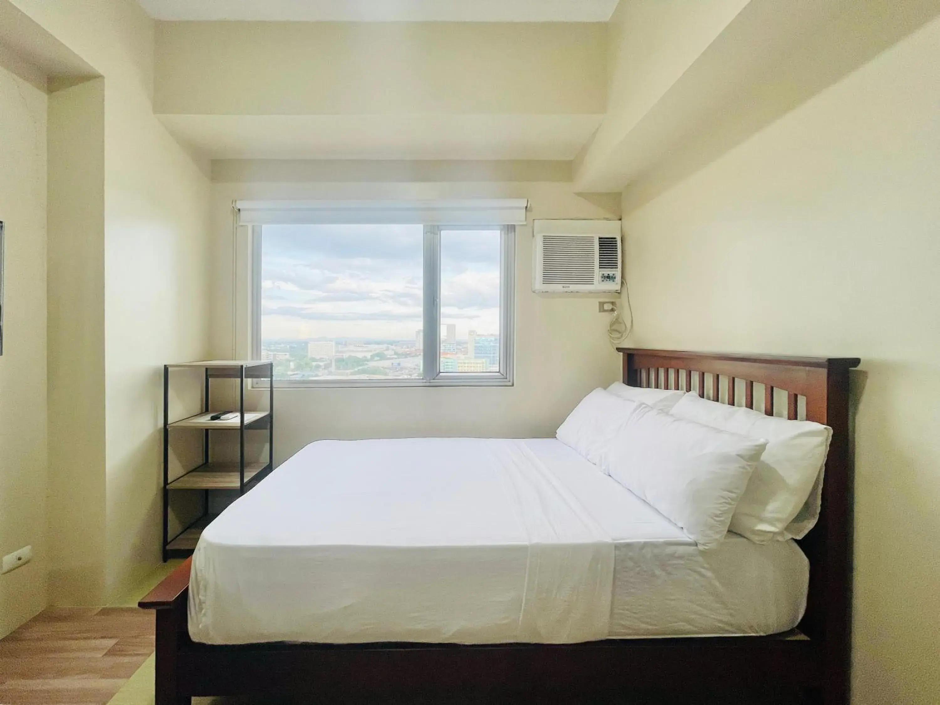 Deluxe Studio in Avida Towers Atria Deluxe Studio in Avida Towers Atria