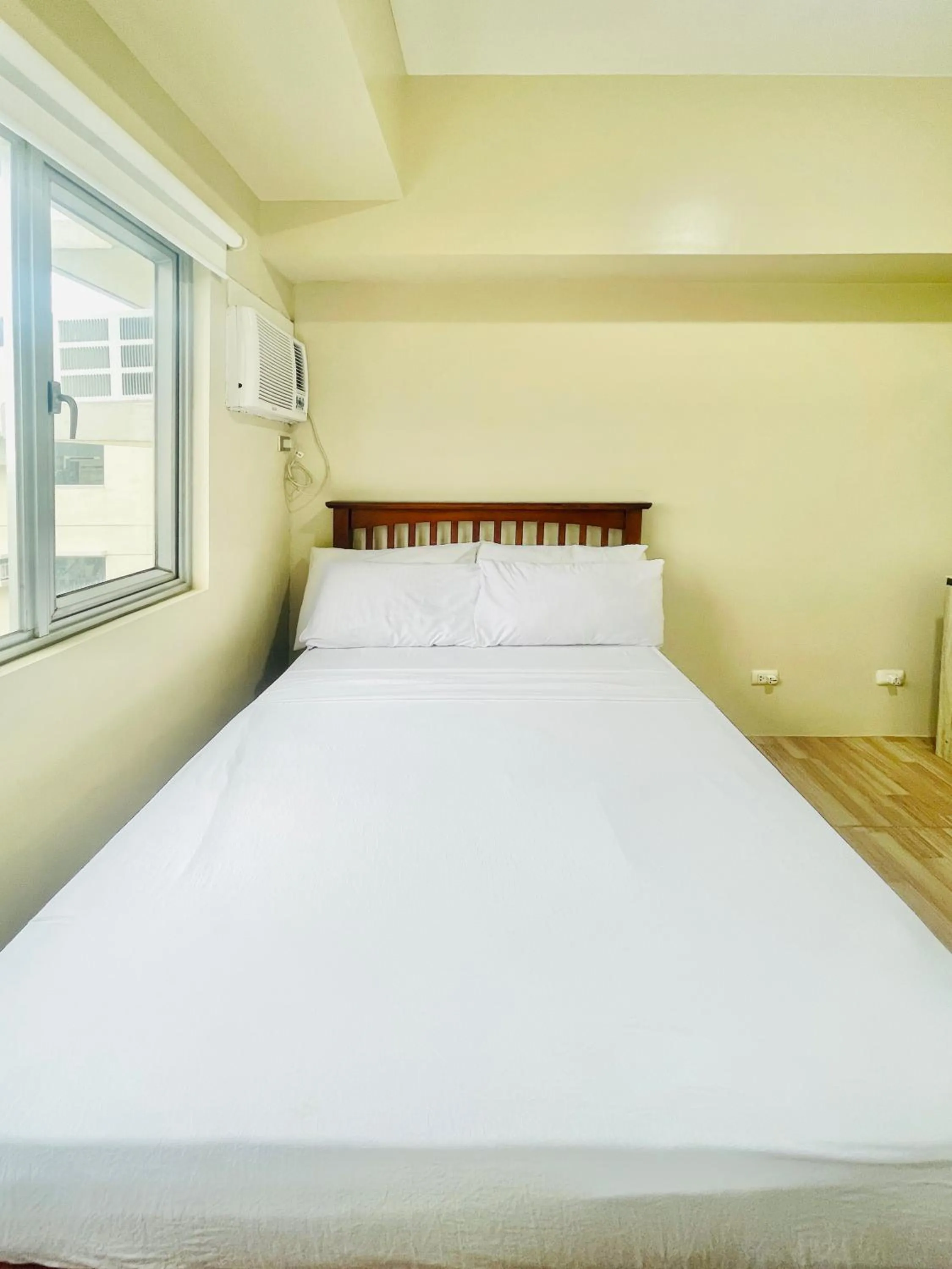 Bed in Avida Towers Atria