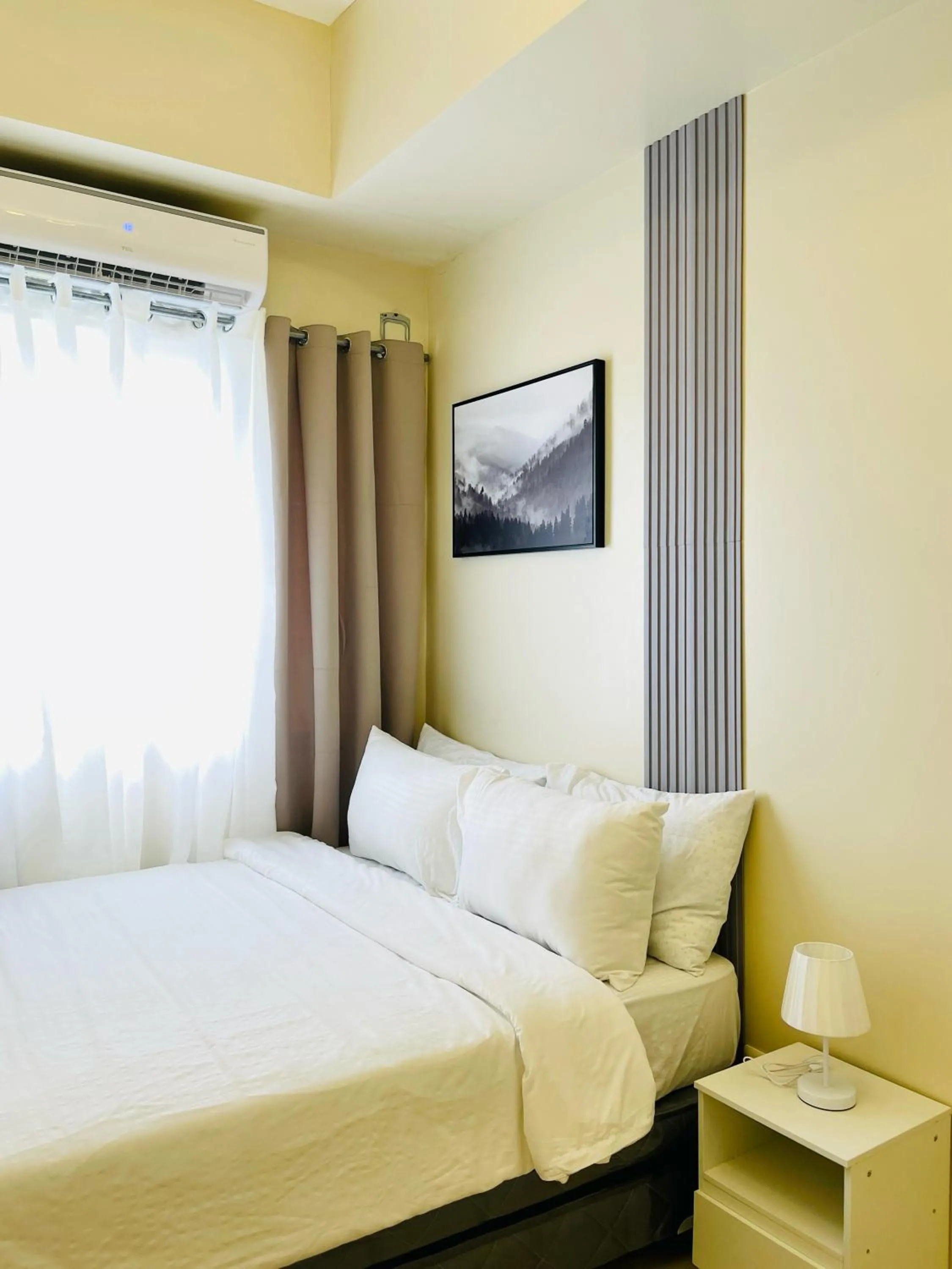 Bedroom, Bed in Avida Towers Atria