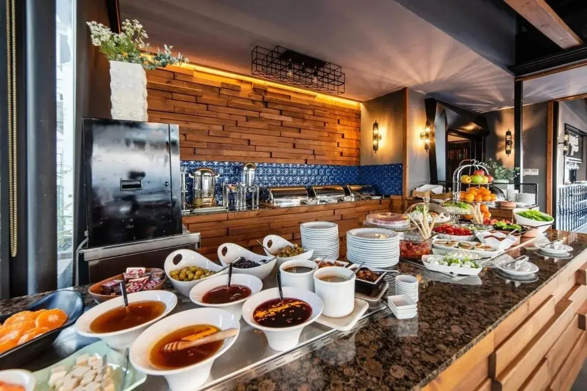 Breakfast in Royal Capital Hotel Bursa Breakfast in Royal Capital Hotel Bursa