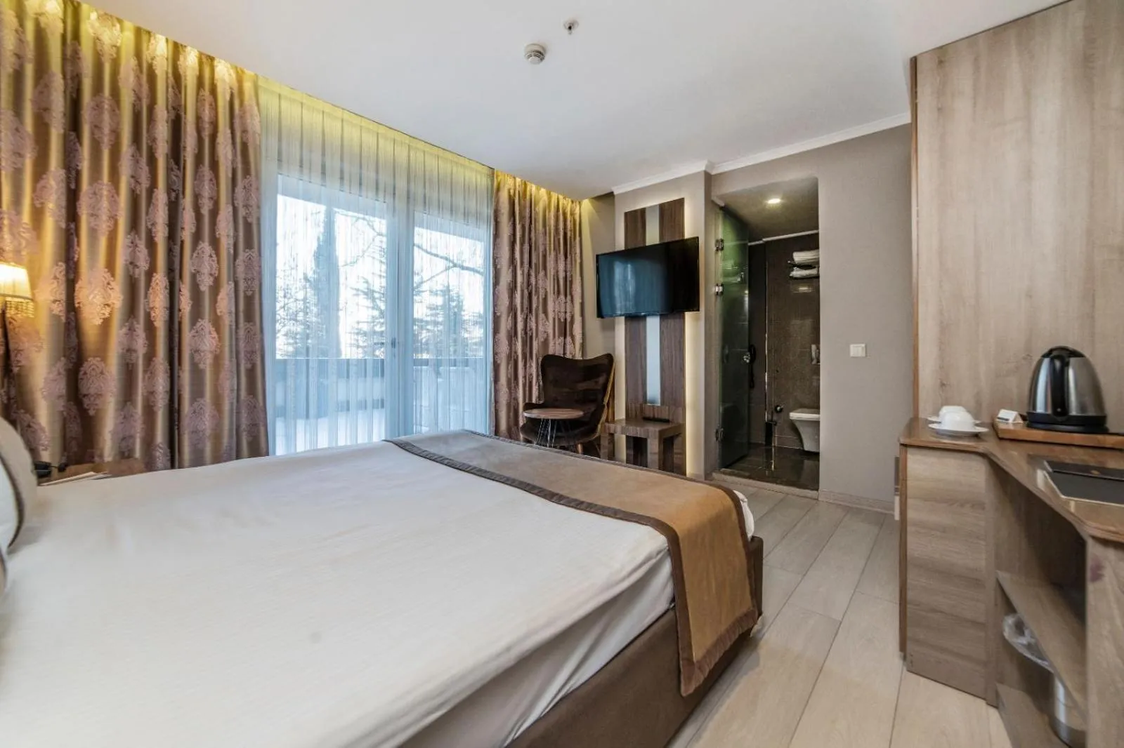 Bed in Royal Capital Hotel Bursa