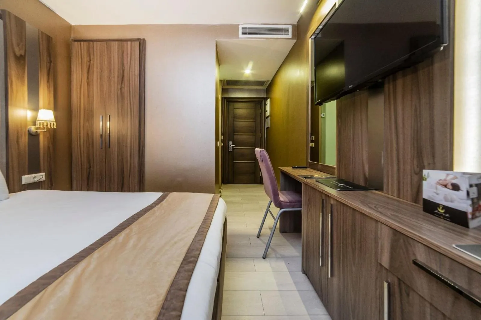 Bed in Royal Capital Hotel Bursa