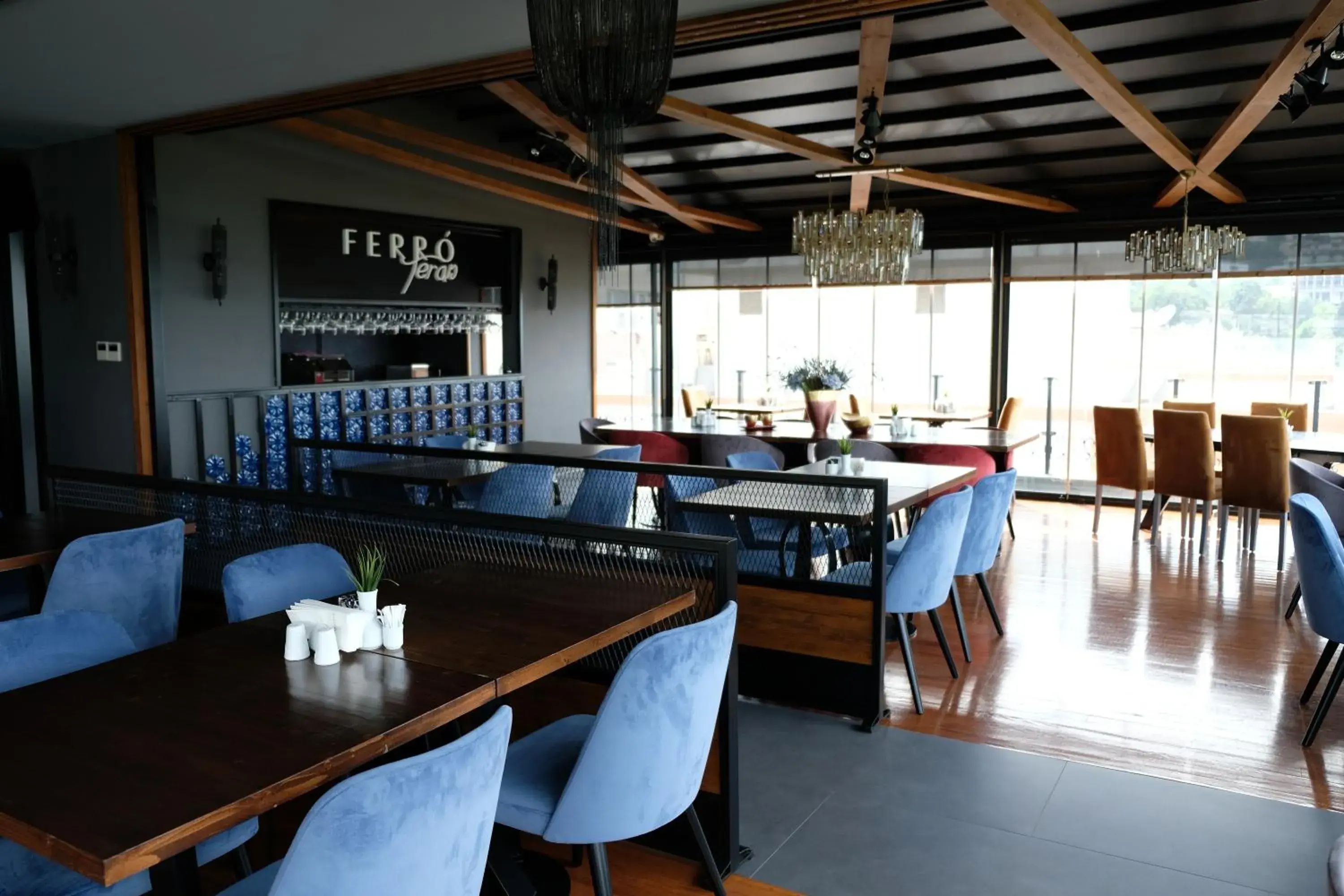 Restaurant/places to eat in Royal Capital Hotel Bursa Restaurant/places to eat in Royal Capital Hotel Bursa