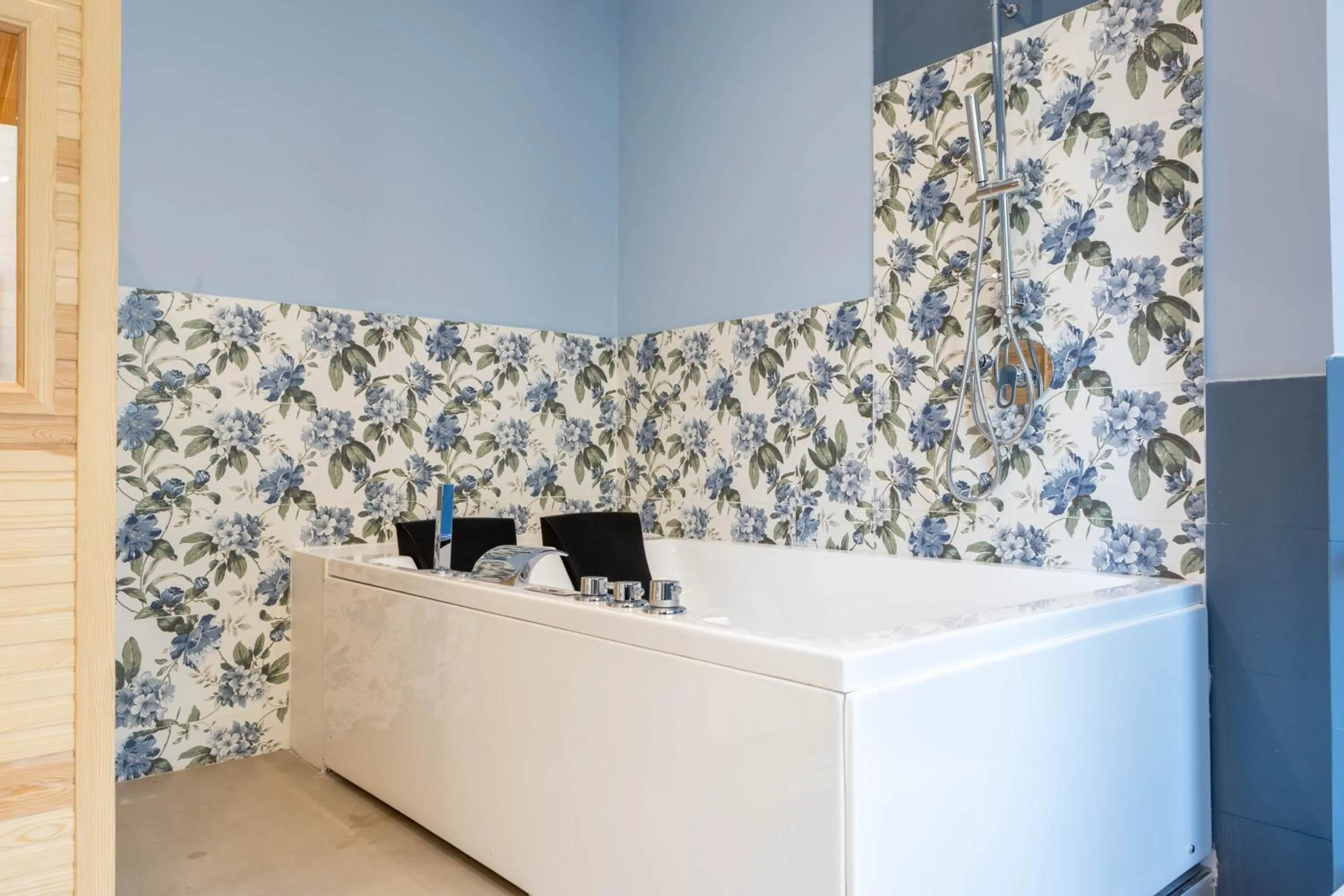 Shower in Pier Capponi 17 Rooms & Suites