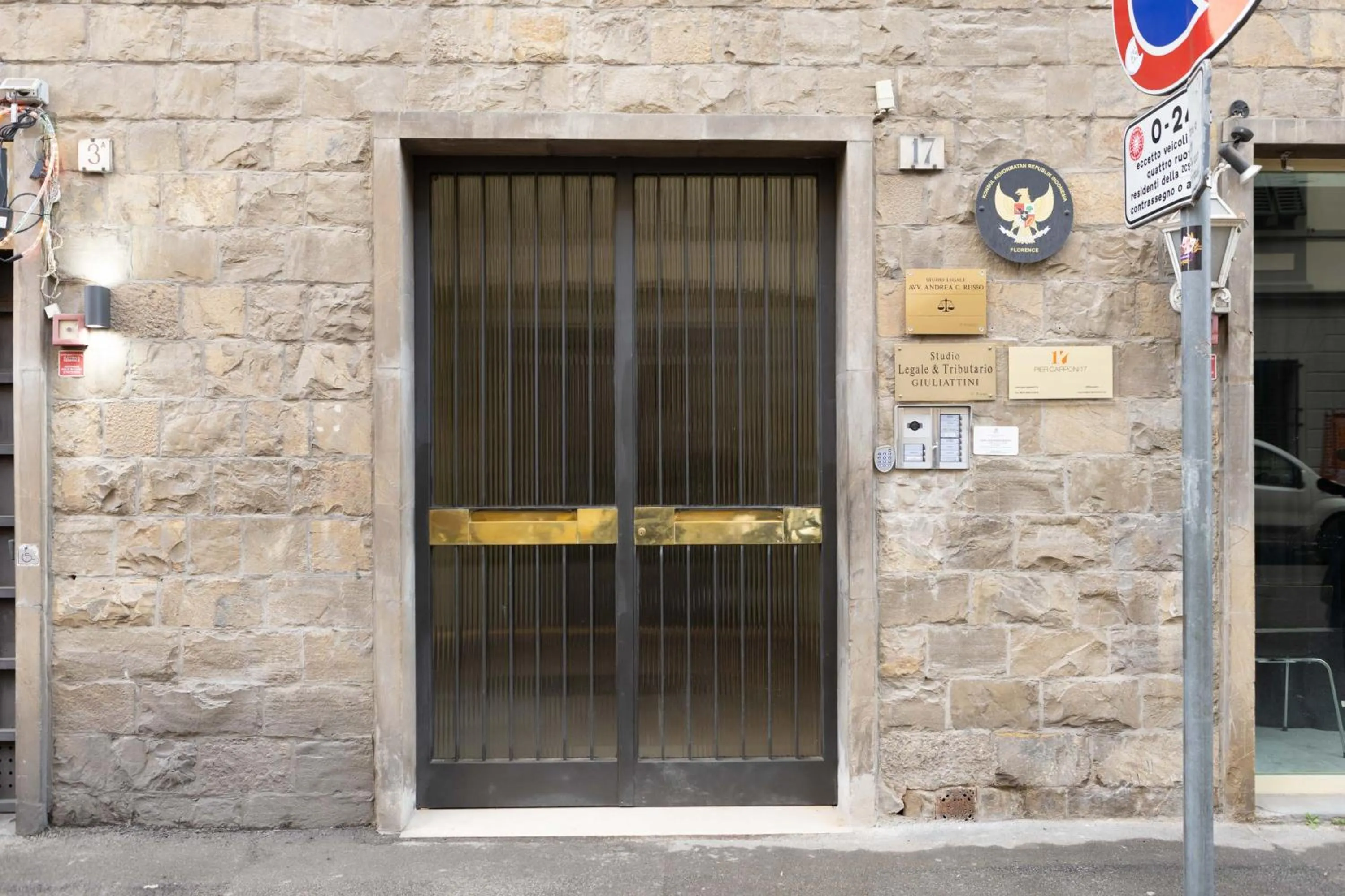 Property building in Pier Capponi 17 Rooms & Suites