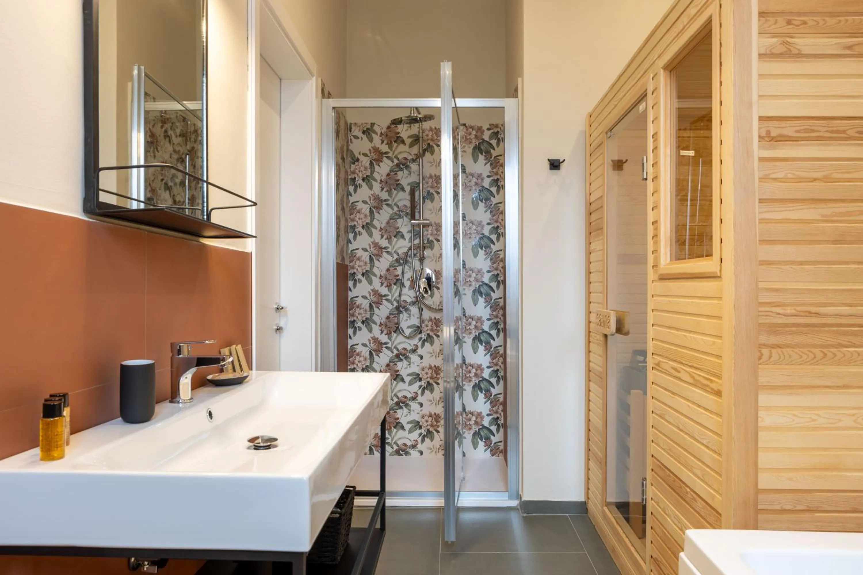 Shower in Pier Capponi 17 Rooms & Suites