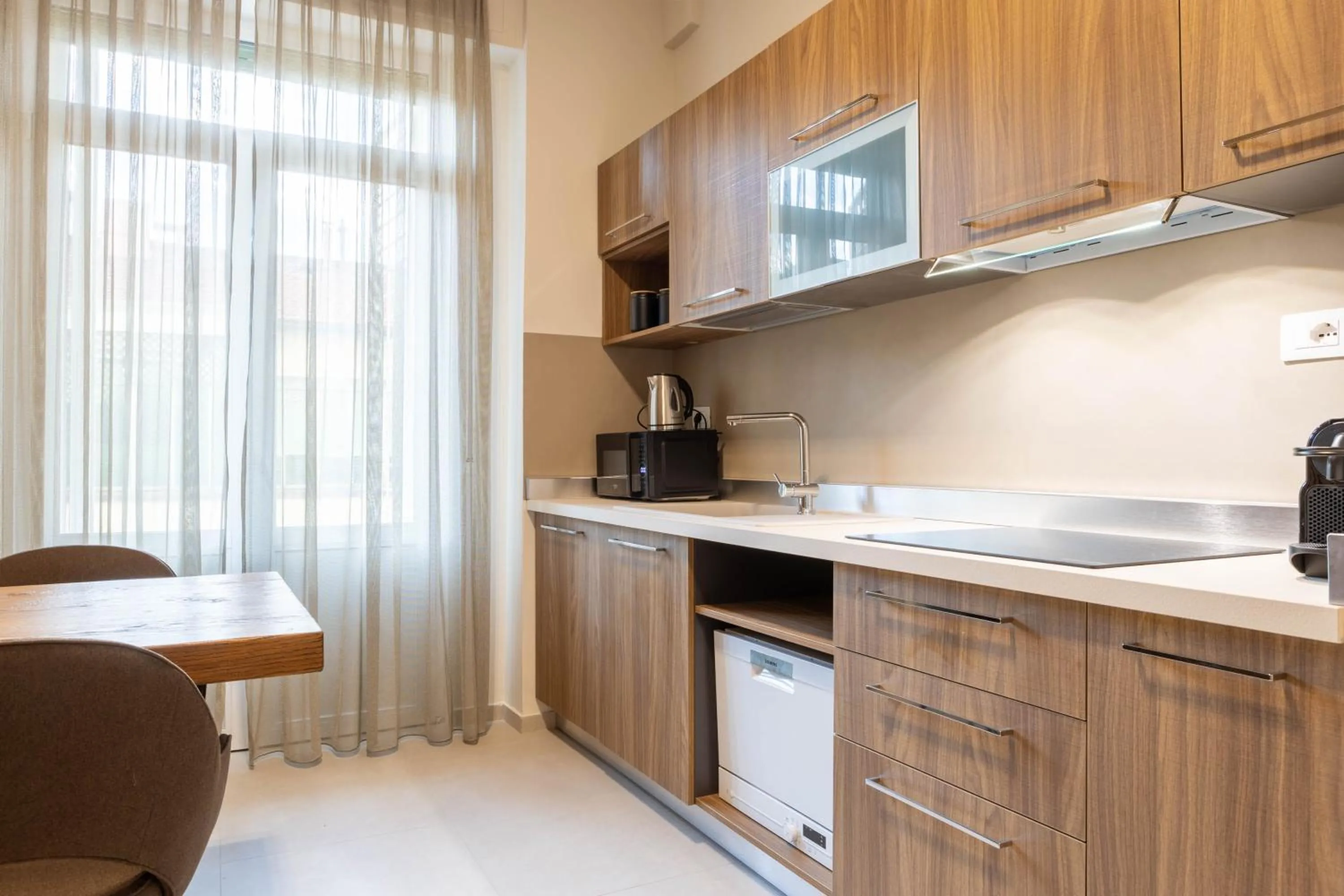 Kitchen or kitchenette in Pier Capponi 17 Rooms & Suites