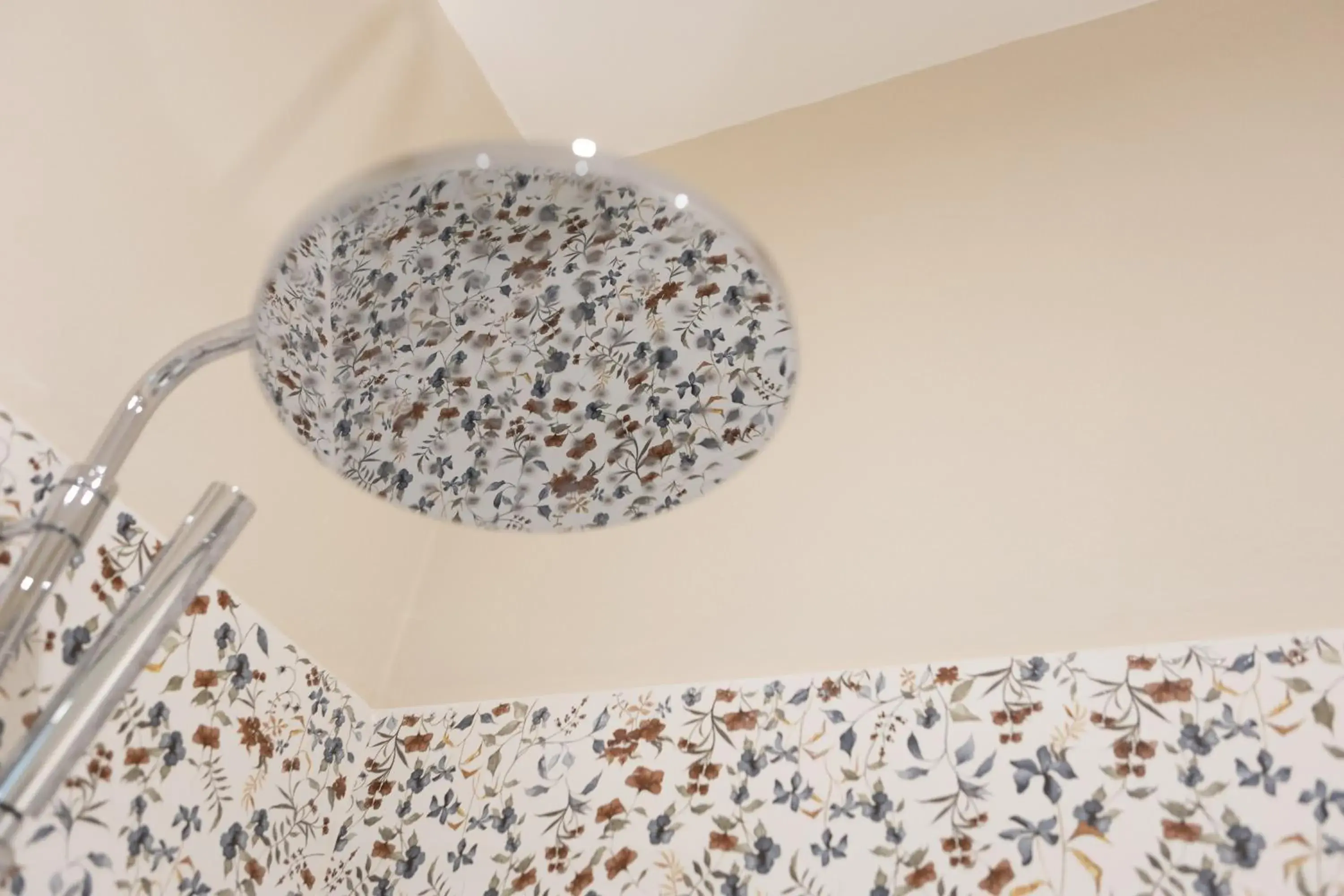 Shower in Pier Capponi 17 Rooms & Suites Shower in Pier Capponi 17 Rooms & Suites