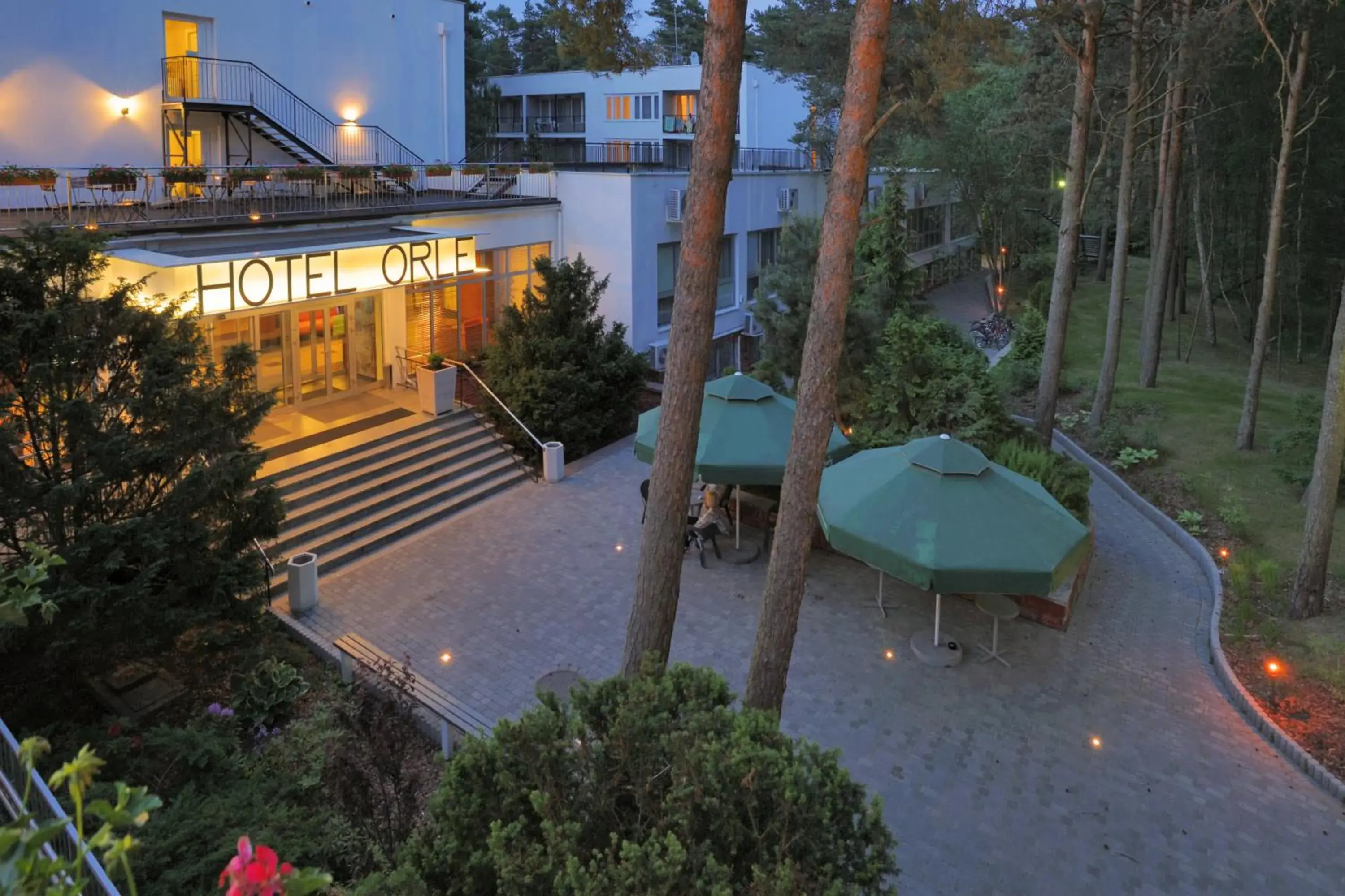 Facade/entrance in Hotel Orle Facade/entrance in Hotel Orle