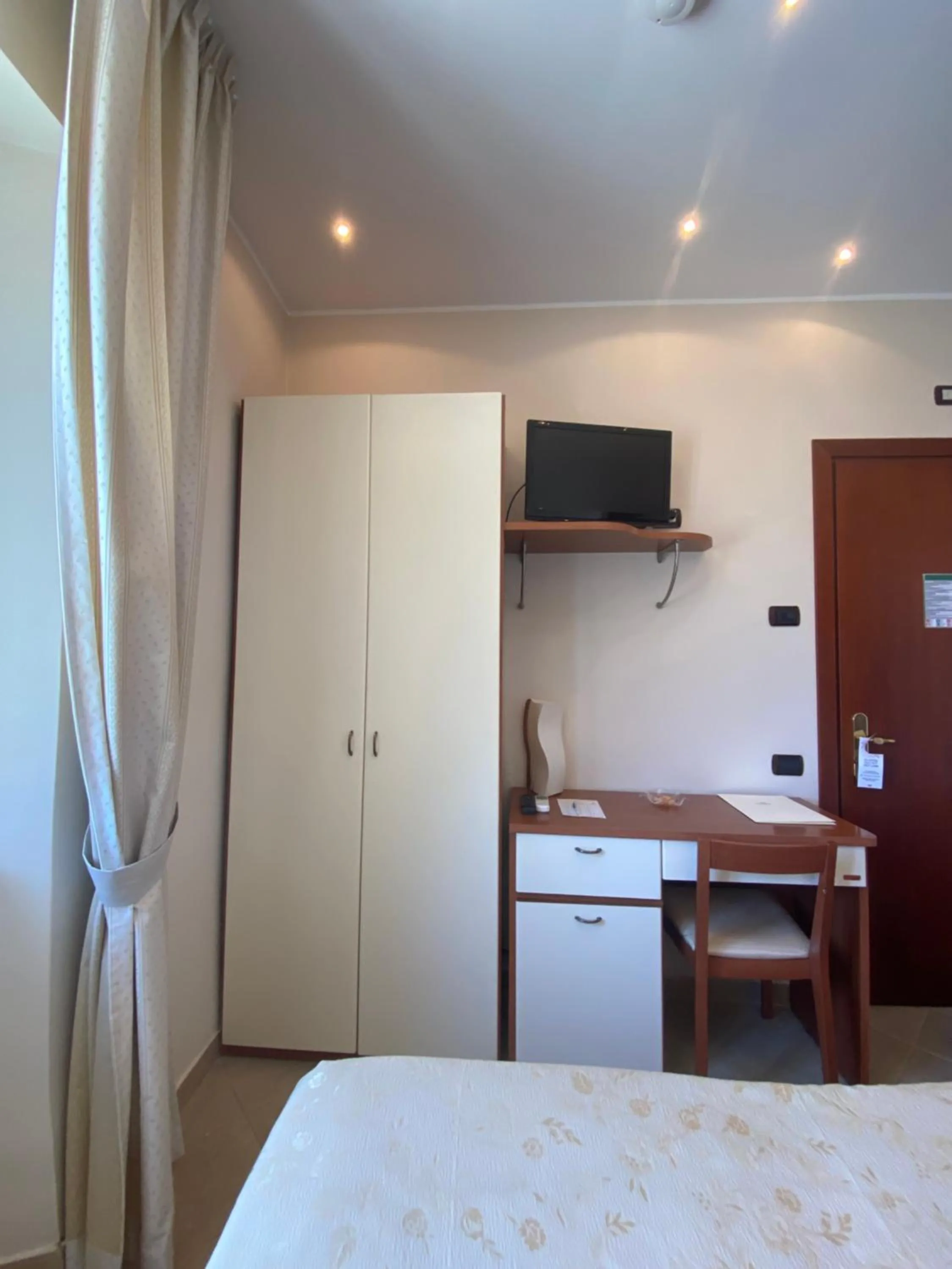 Bed in Hotel Residence Due Mari