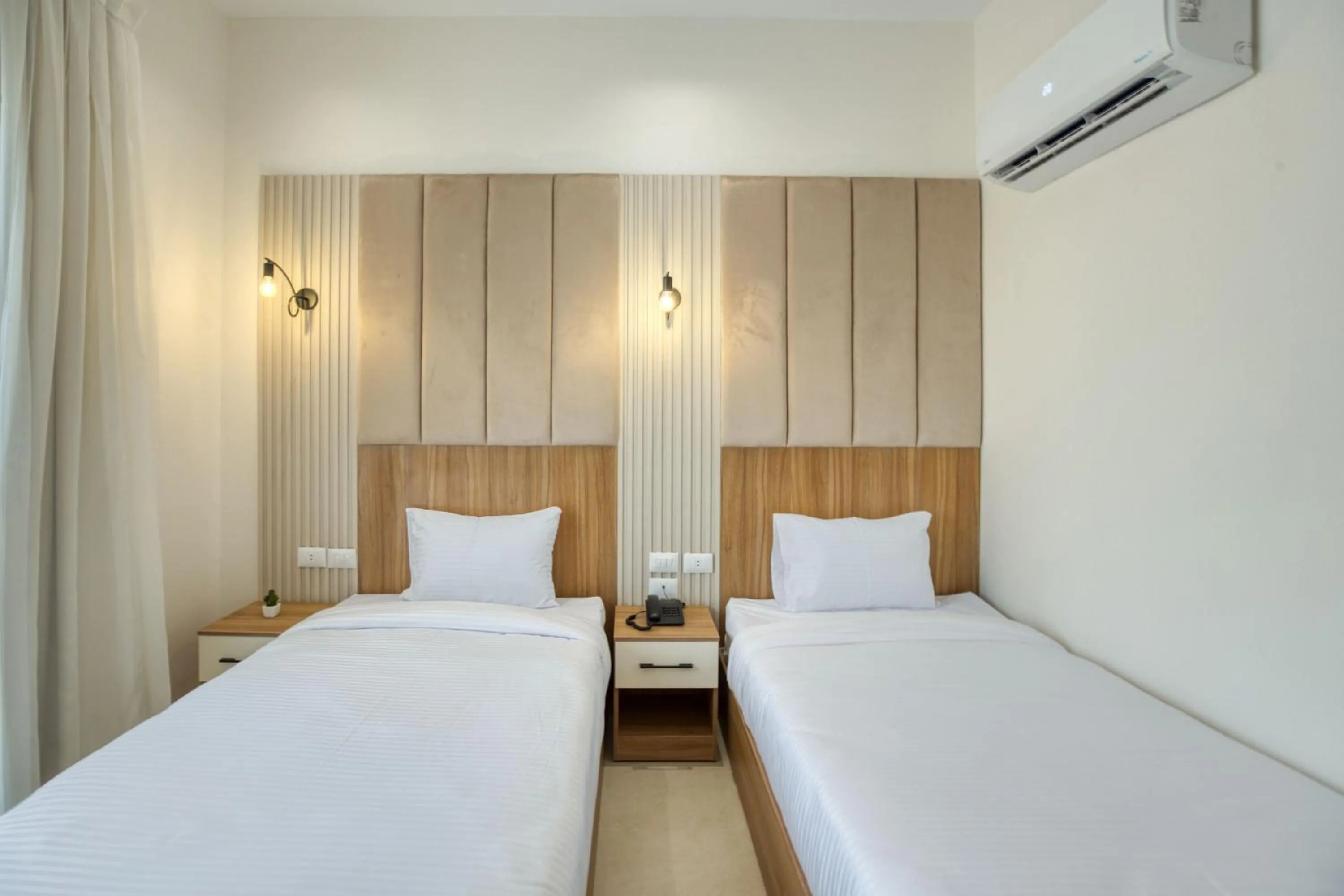 Bed in Mazar Pyramids Hotel