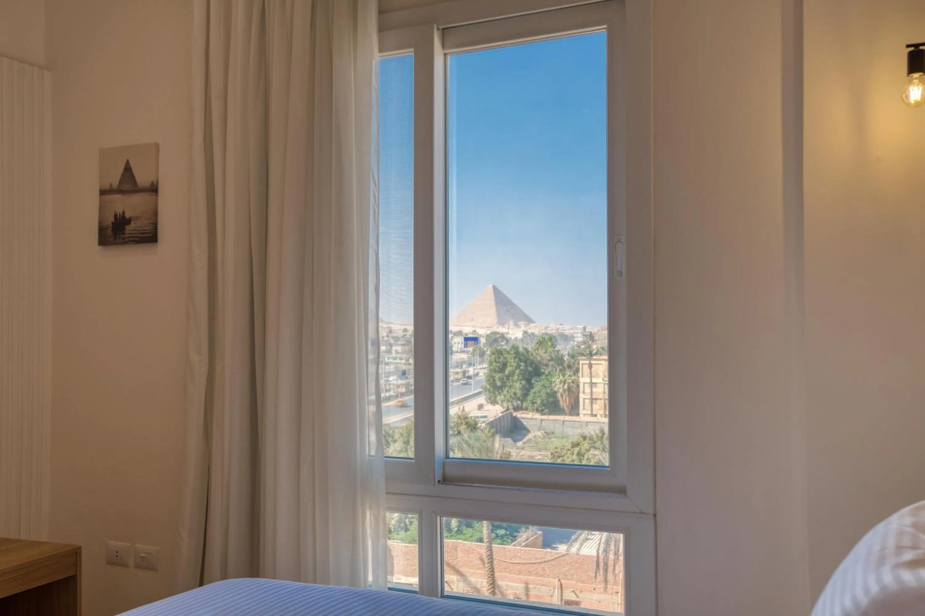 Mountain view in Mazar Pyramids Hotel