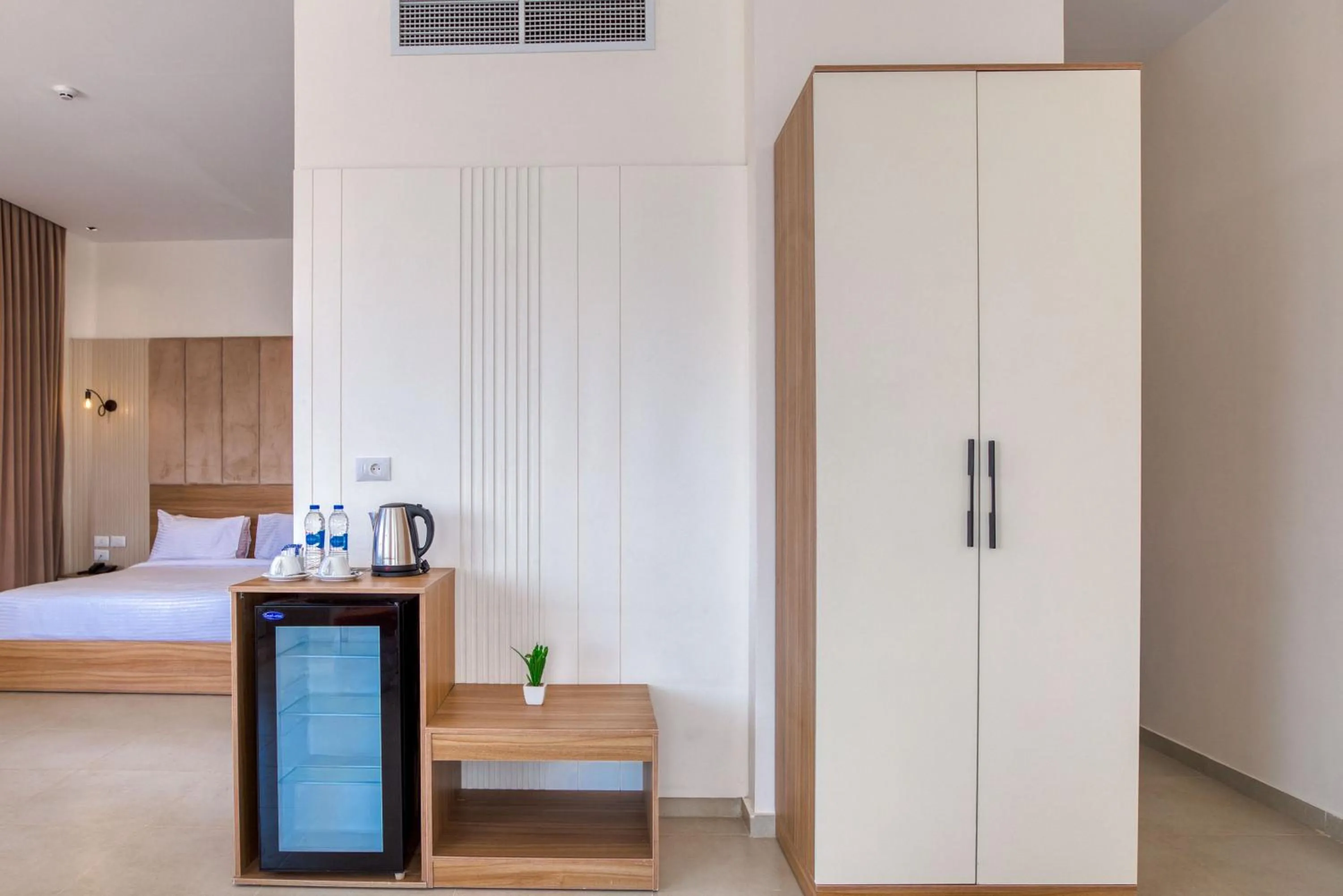 wardrobe in Mazar Pyramids Hotel