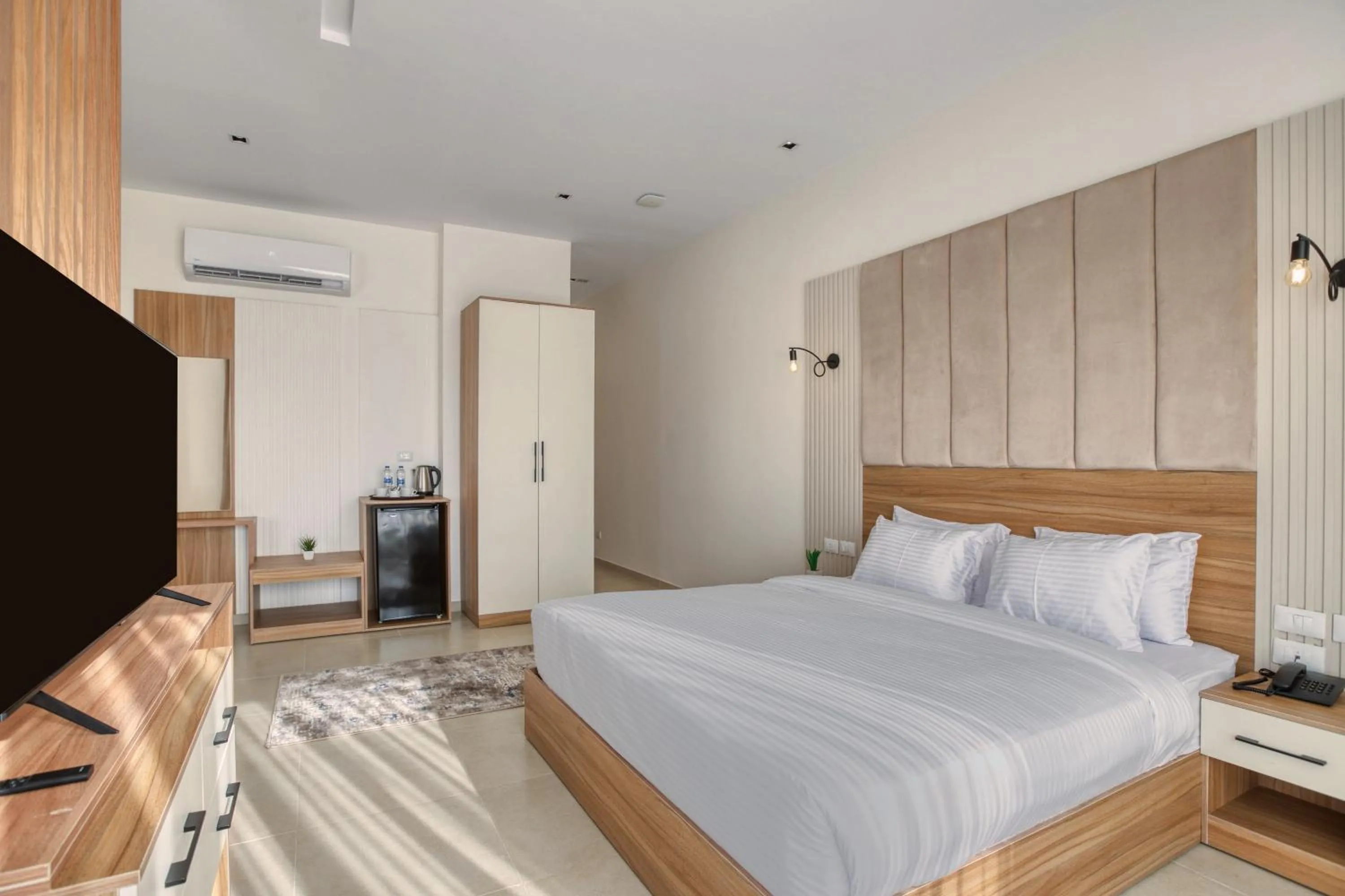 Bed in Mazar Pyramids Hotel