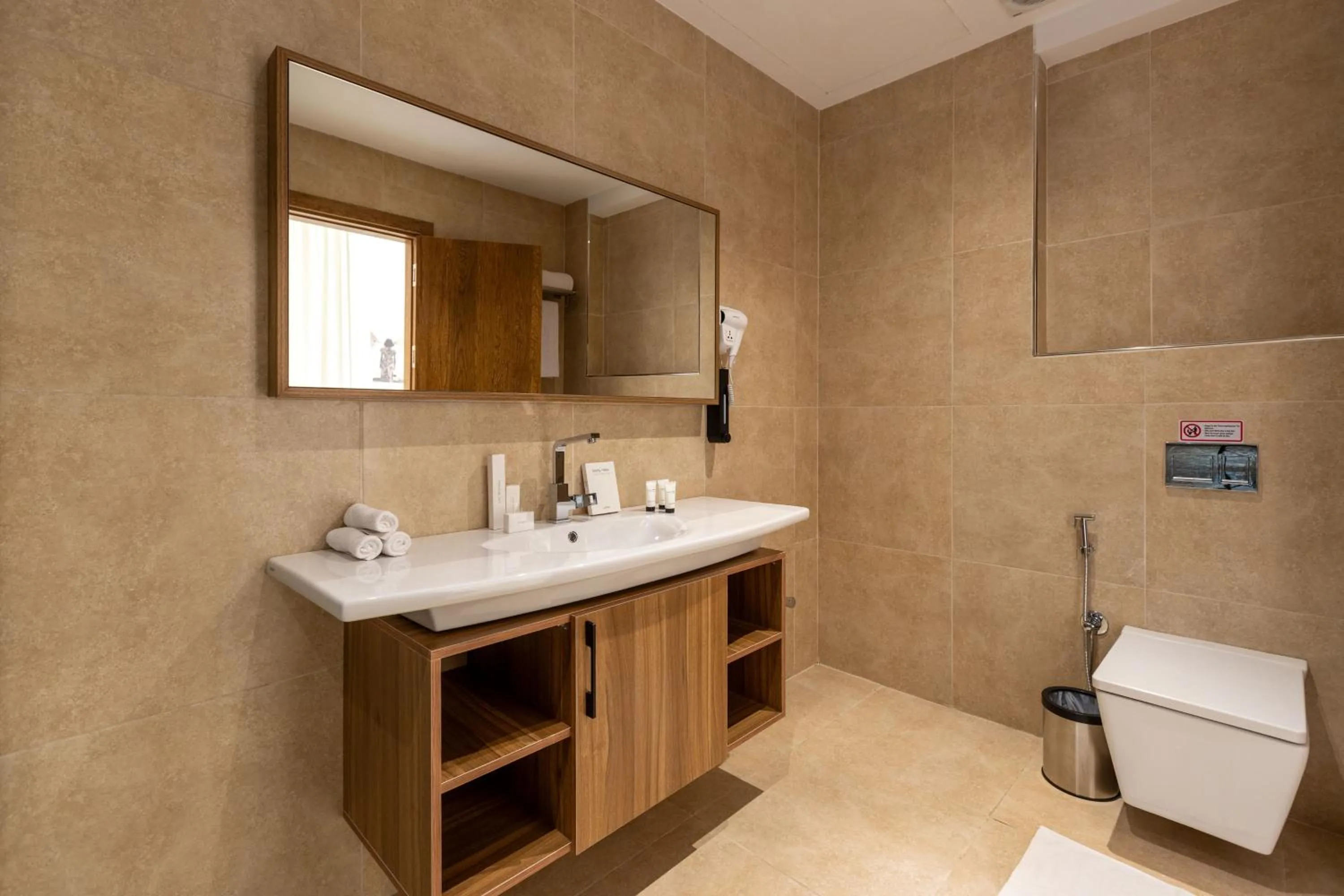 Toilet in Mazar Pyramids Hotel