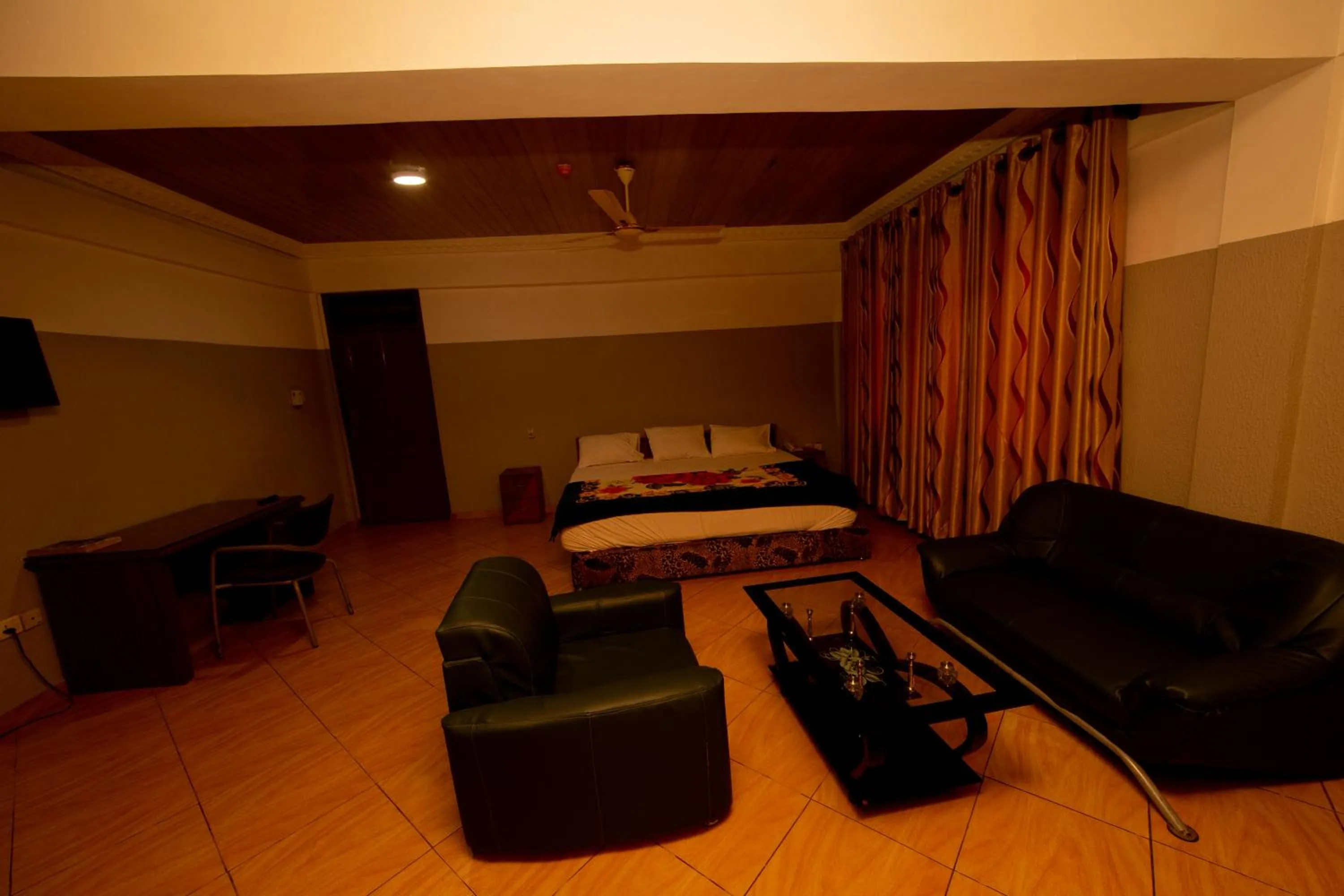 Bed in Pemicsa Hotel Accra