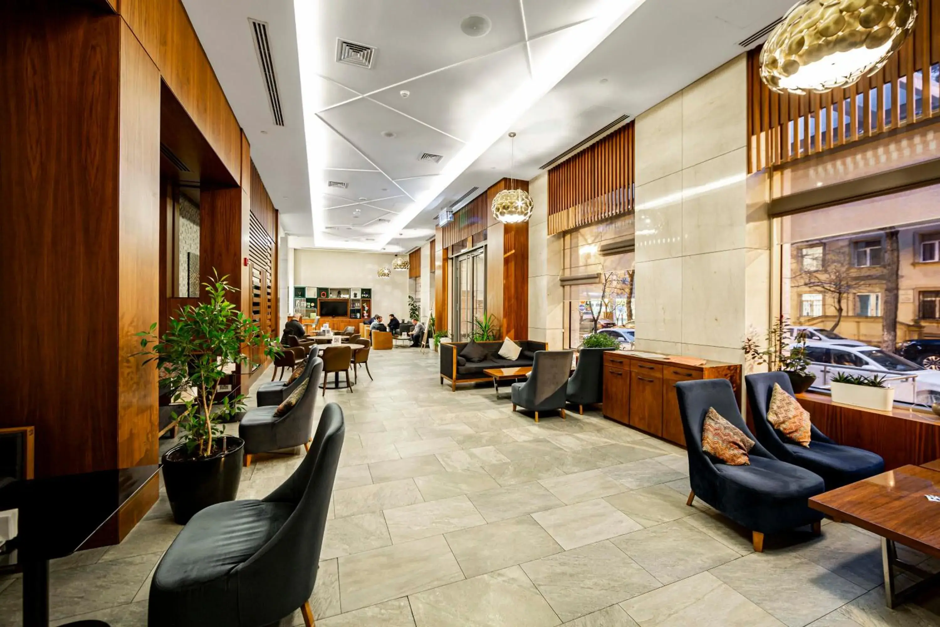 Lounge or bar in Holiday Inn Baku by IHG Lounge or bar in Holiday Inn Baku by IHG