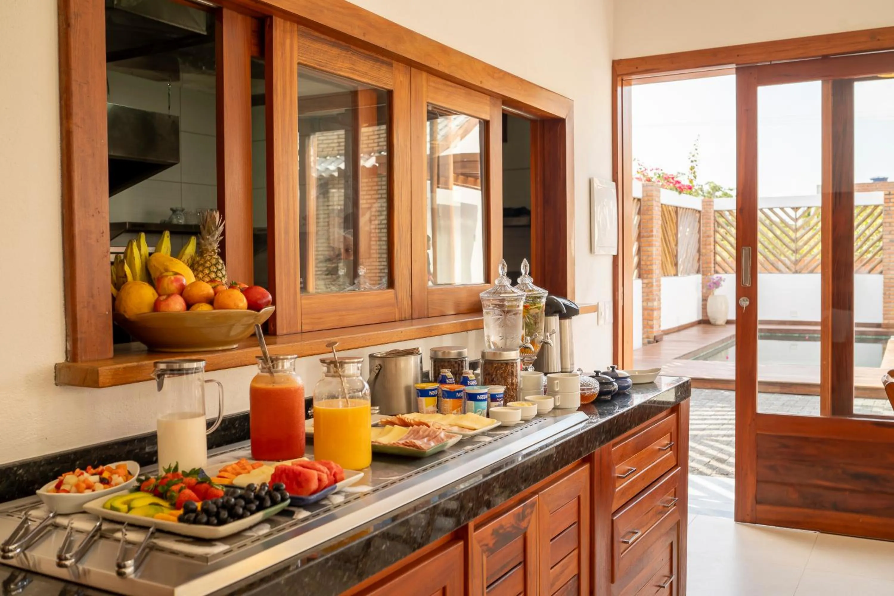 Buffet breakfast in Villa do Ze