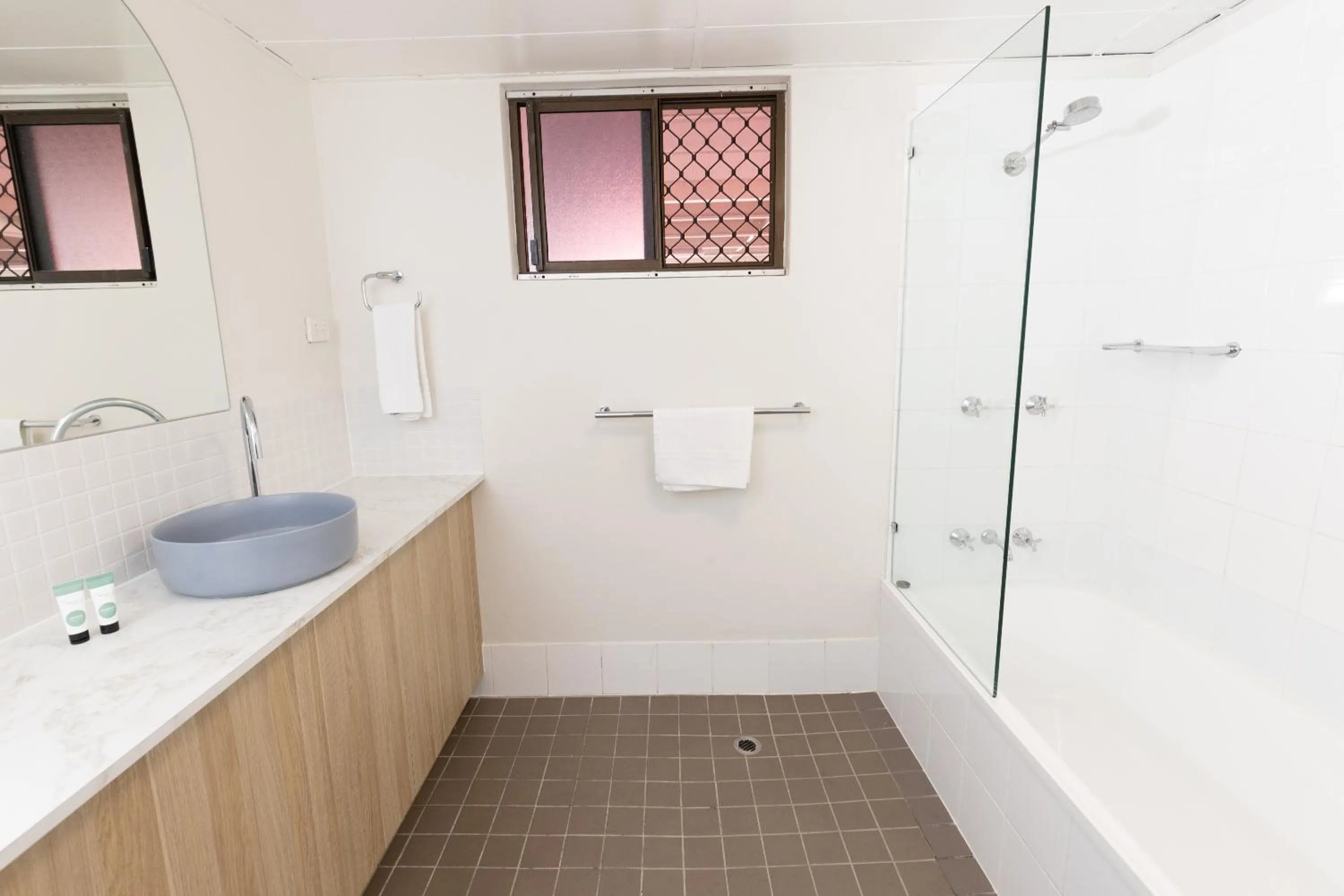 Shower in Currimundi Hotel