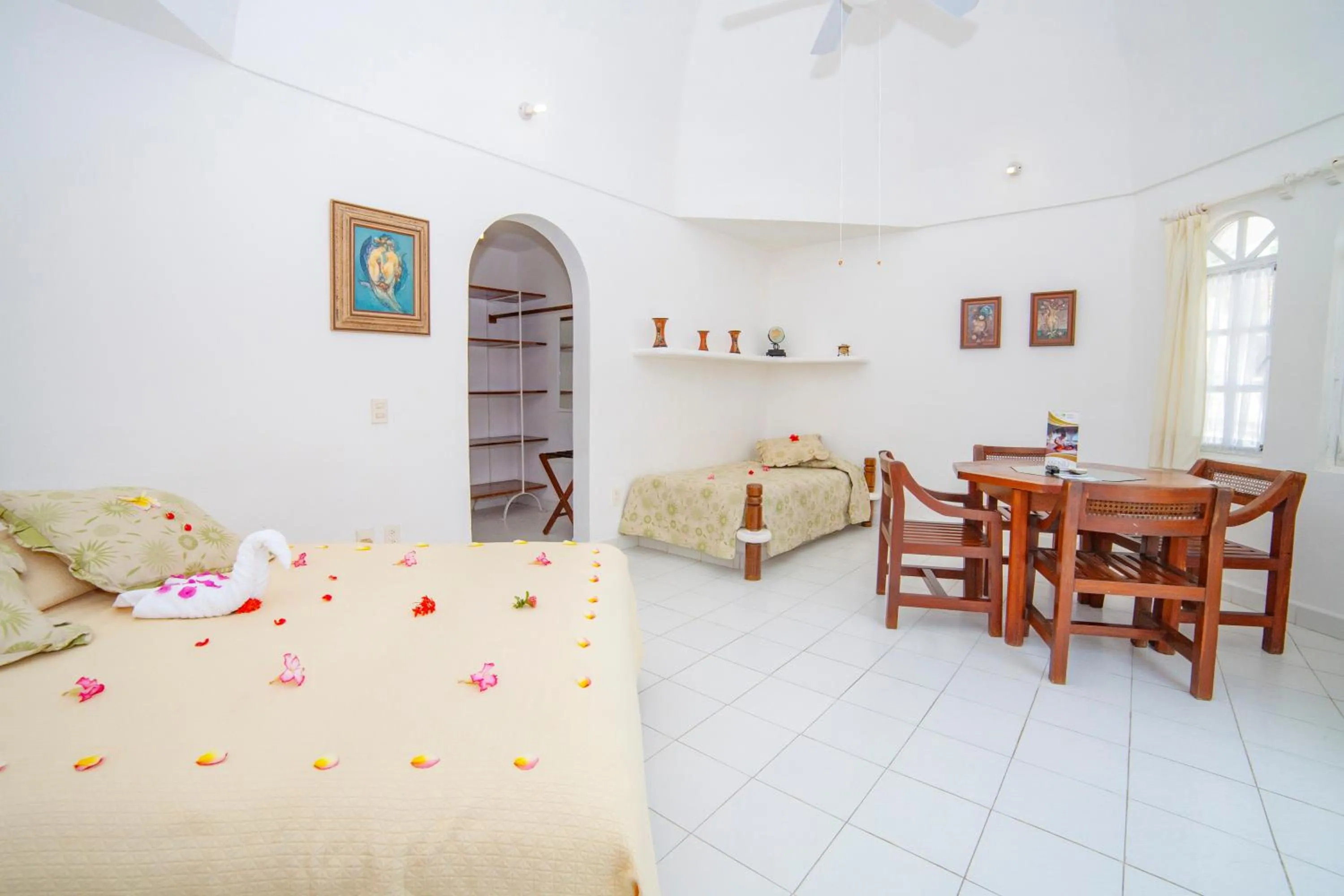 Living room, Bed in Villas Fasol Huatulco