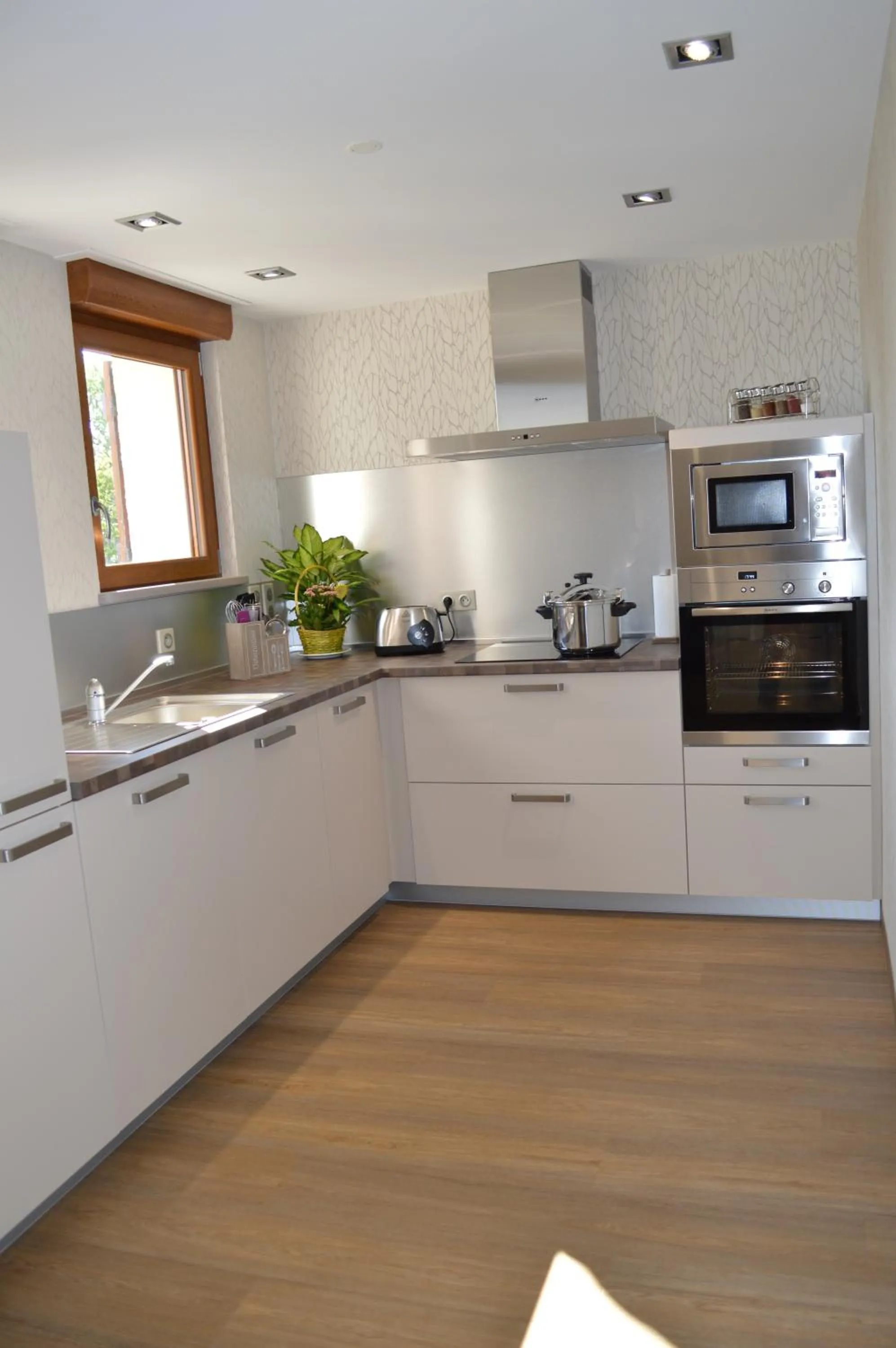 Coffee/tea facilities in Logis Hôtel Le Relais du Bois Vialotte