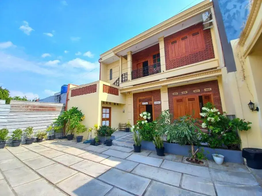 Sabi House Lesmana 2 by Simply Homy Sabi House Lesmana 2 by Simply Homy