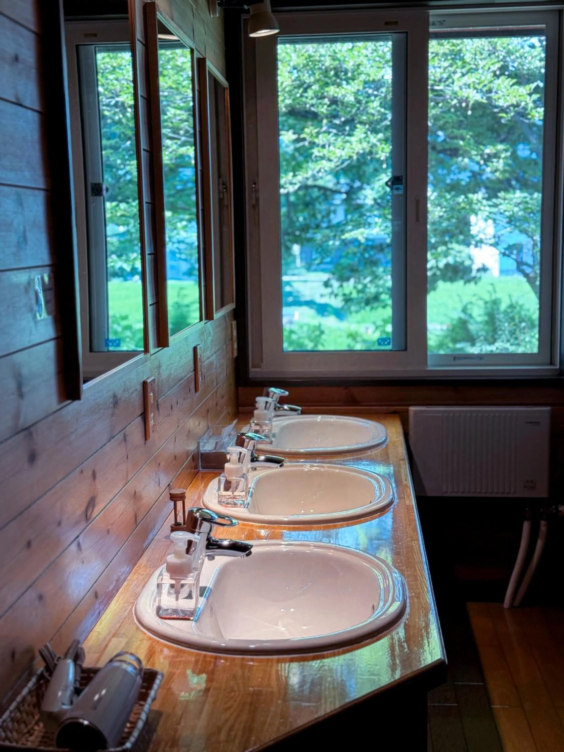 Toilet in Ringo Lodge Hakuba