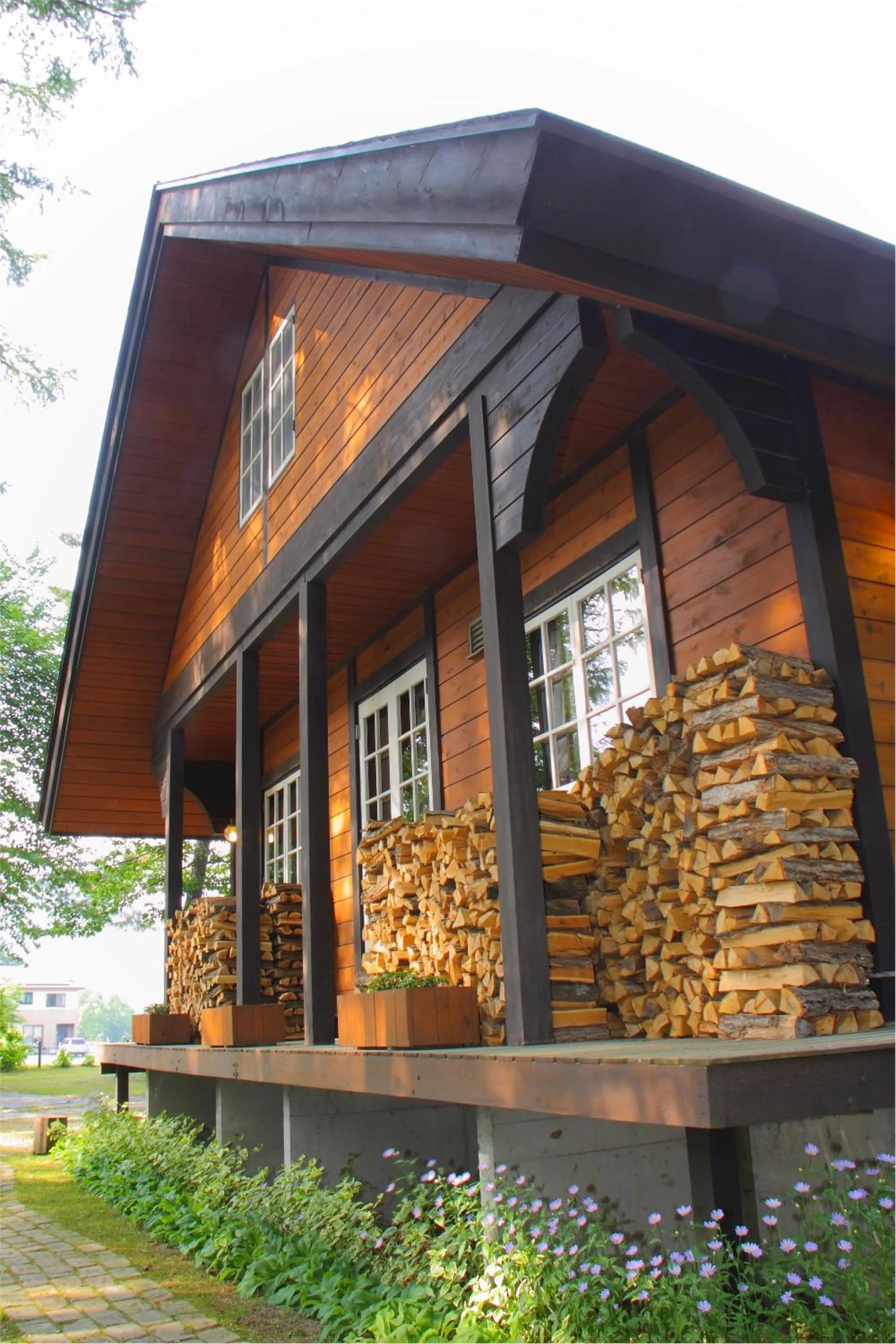 Facade/entrance in Ringo Lodge Hakuba