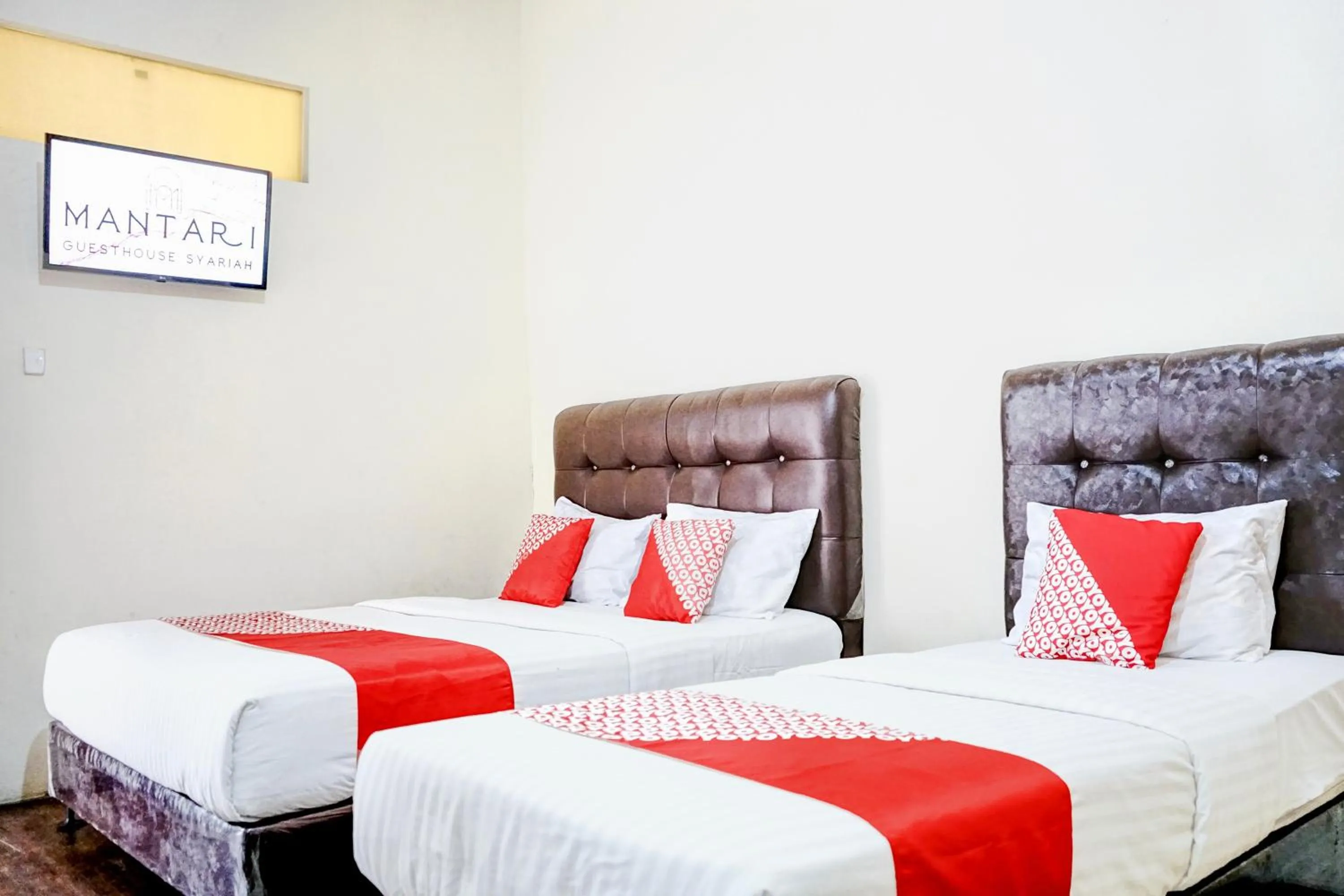 Bedroom, Bed in Hotel O Mantari Guesthouse