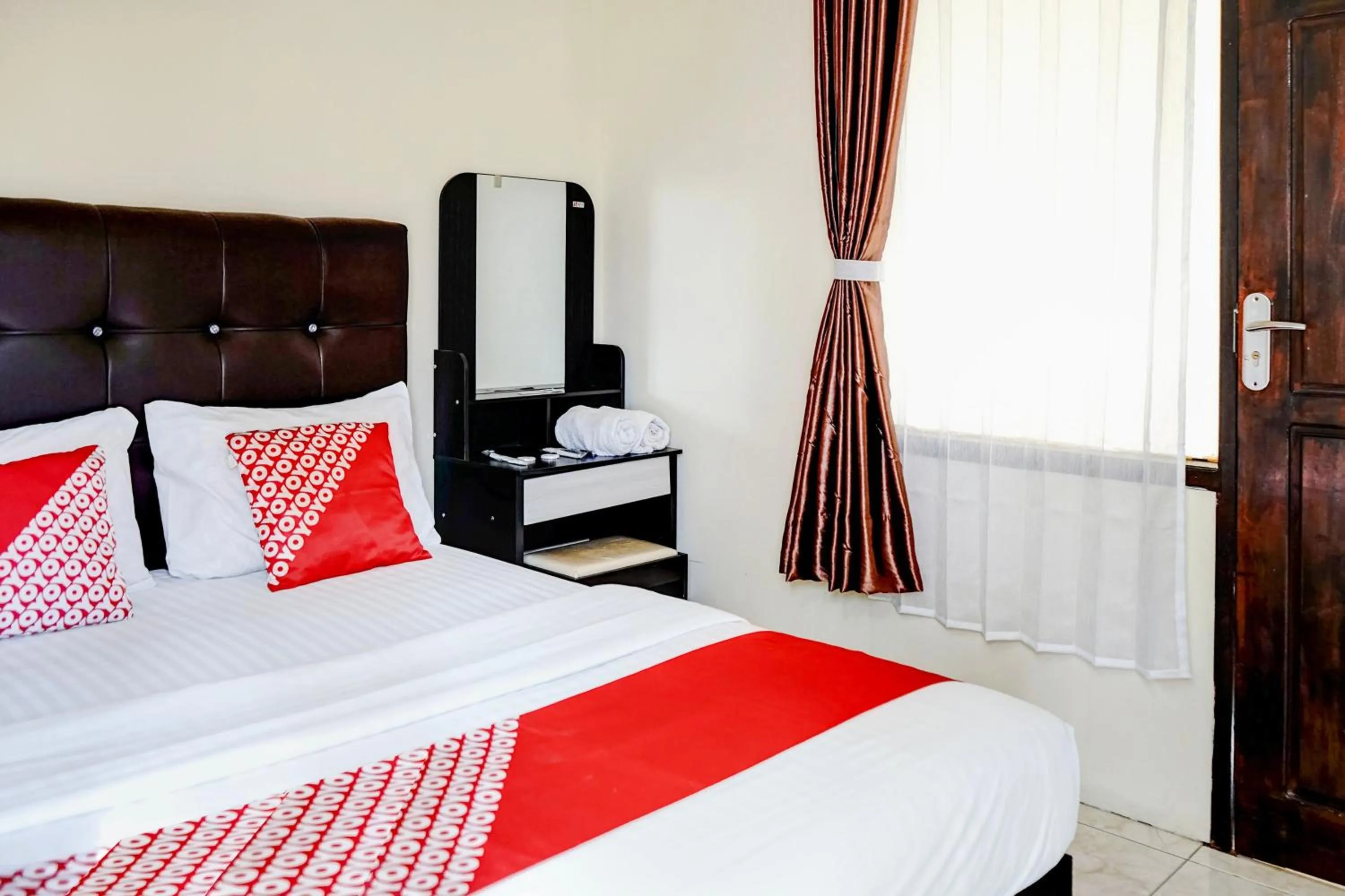 Bedroom, Bed in Hotel O Mantari Guesthouse