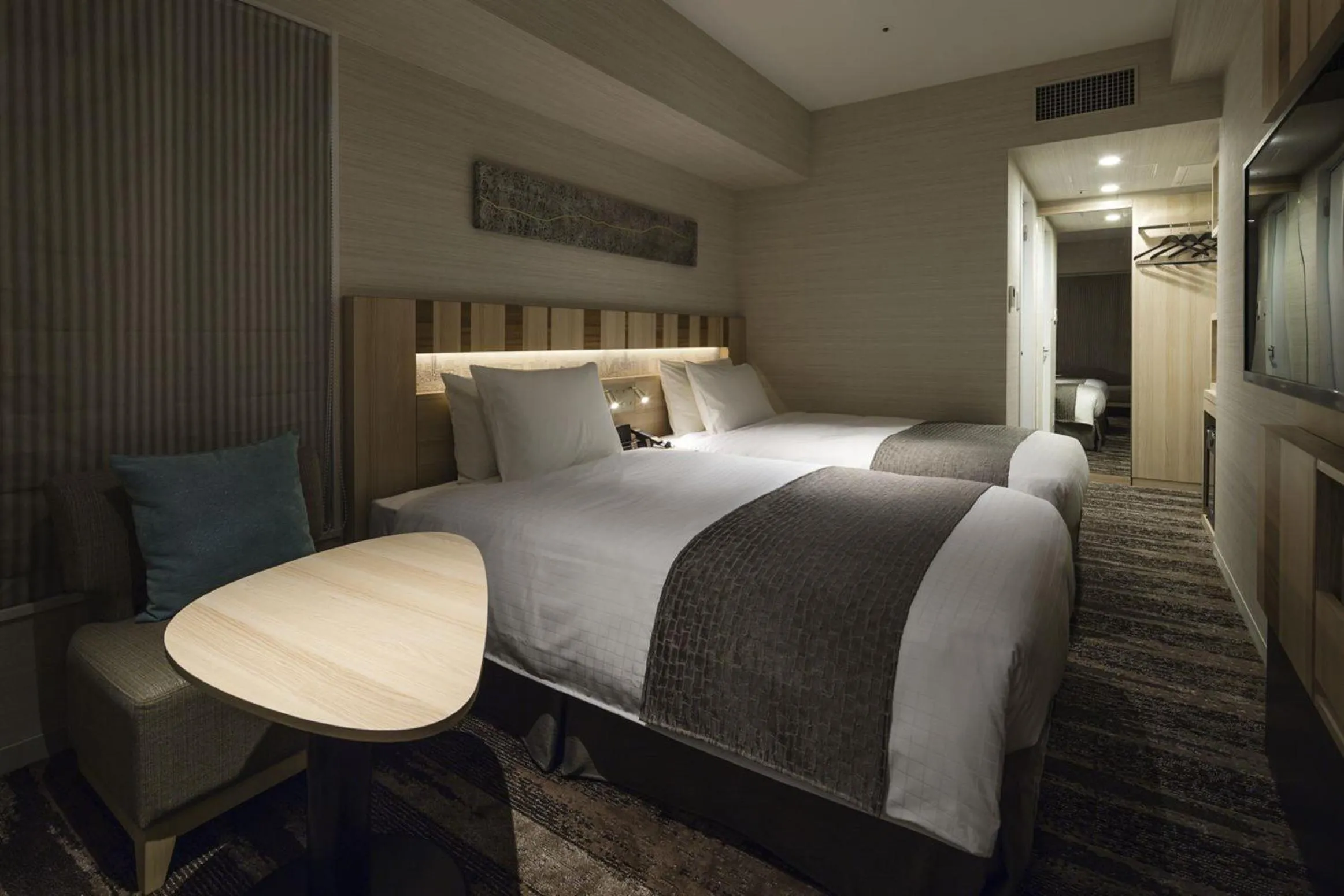 Photo of the whole room, Bed in Hotel Sunroute Ginza
