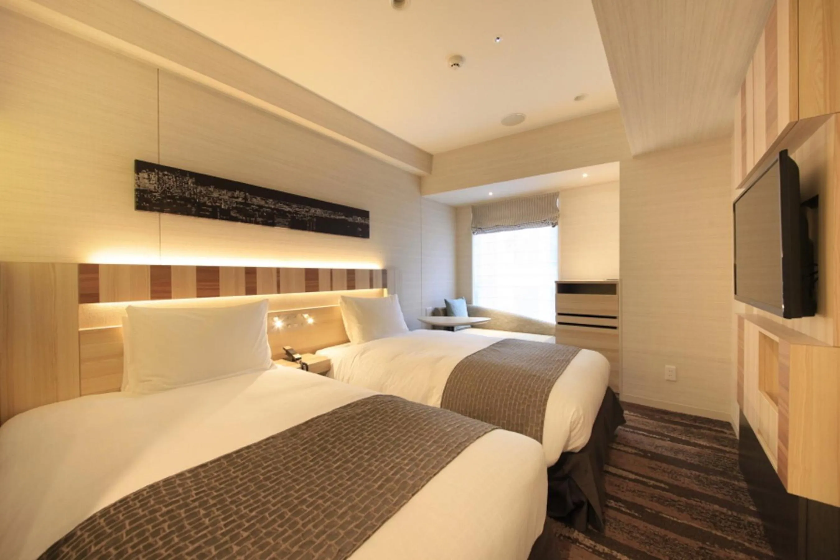 Photo of the whole room, Bed in Hotel Sunroute Ginza