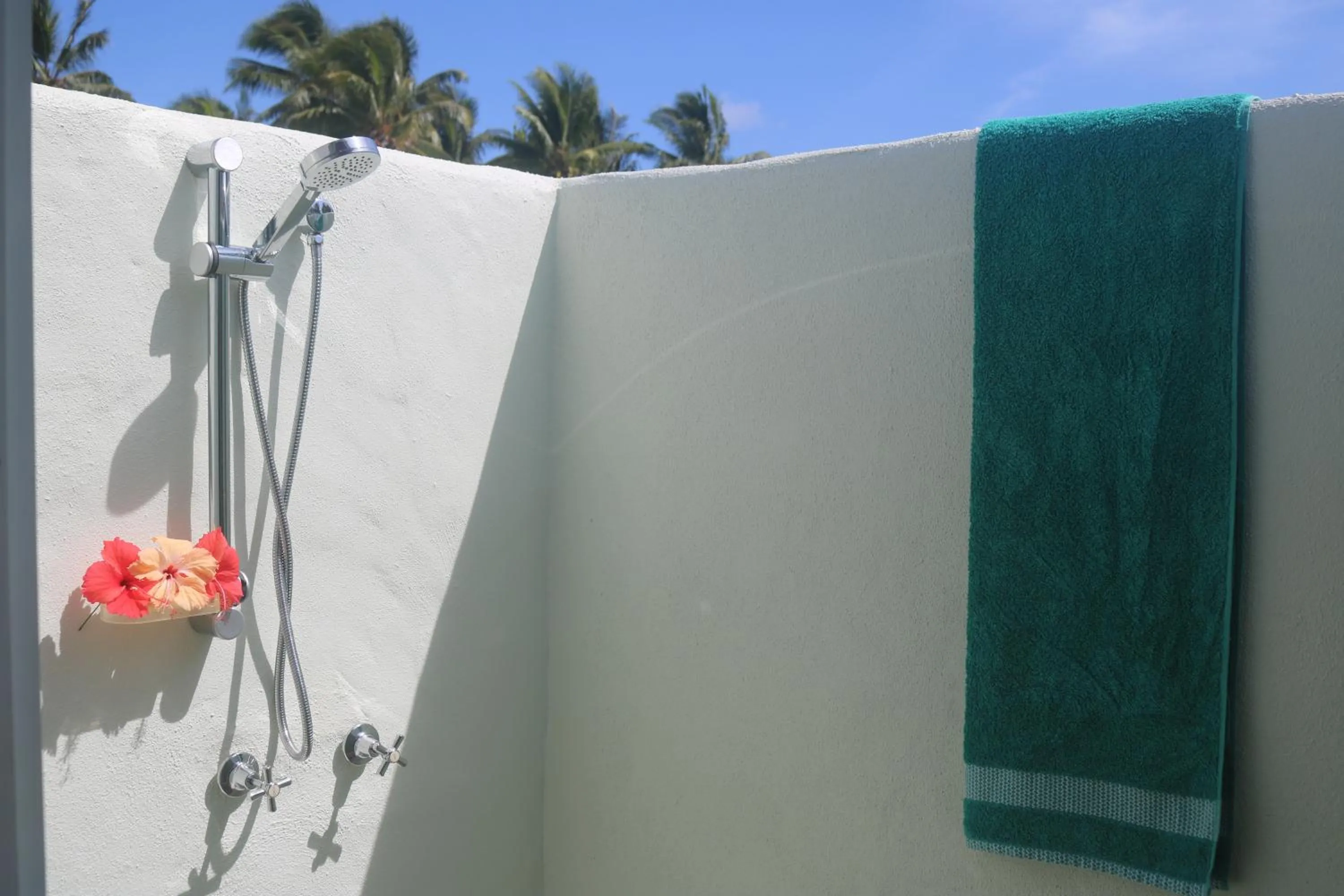 Shower in Ranginuis Retreat