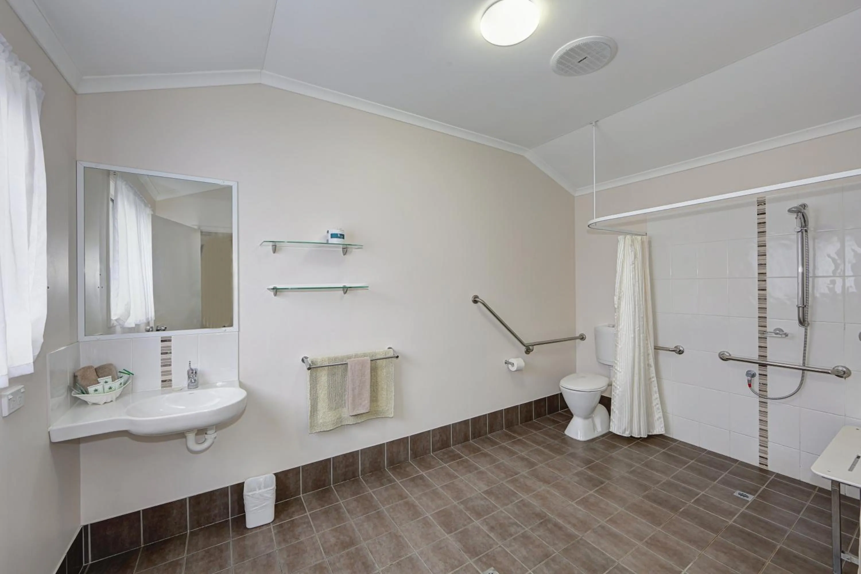 Shower in Dalby Tourist Park