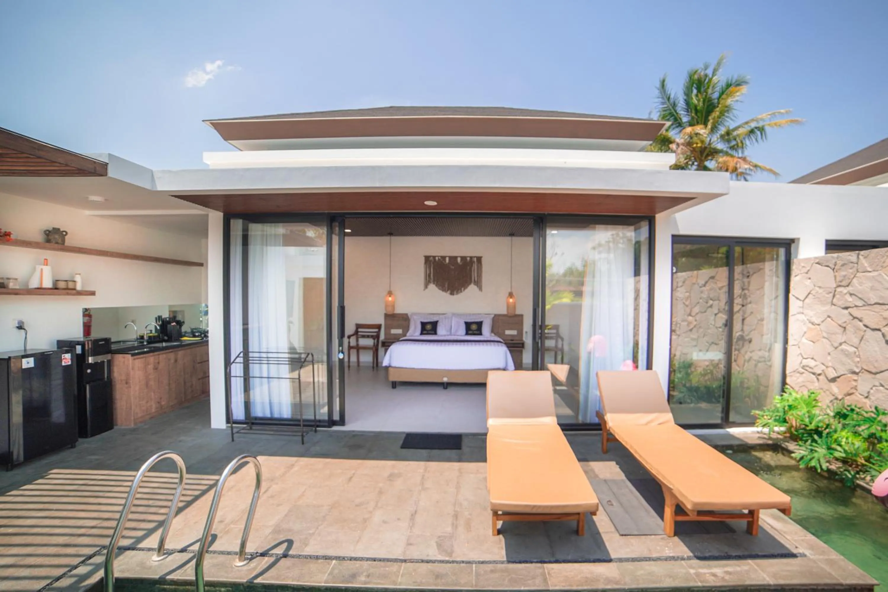 Photo of the whole room in Ubu Villa Amarta in Yogyakarta