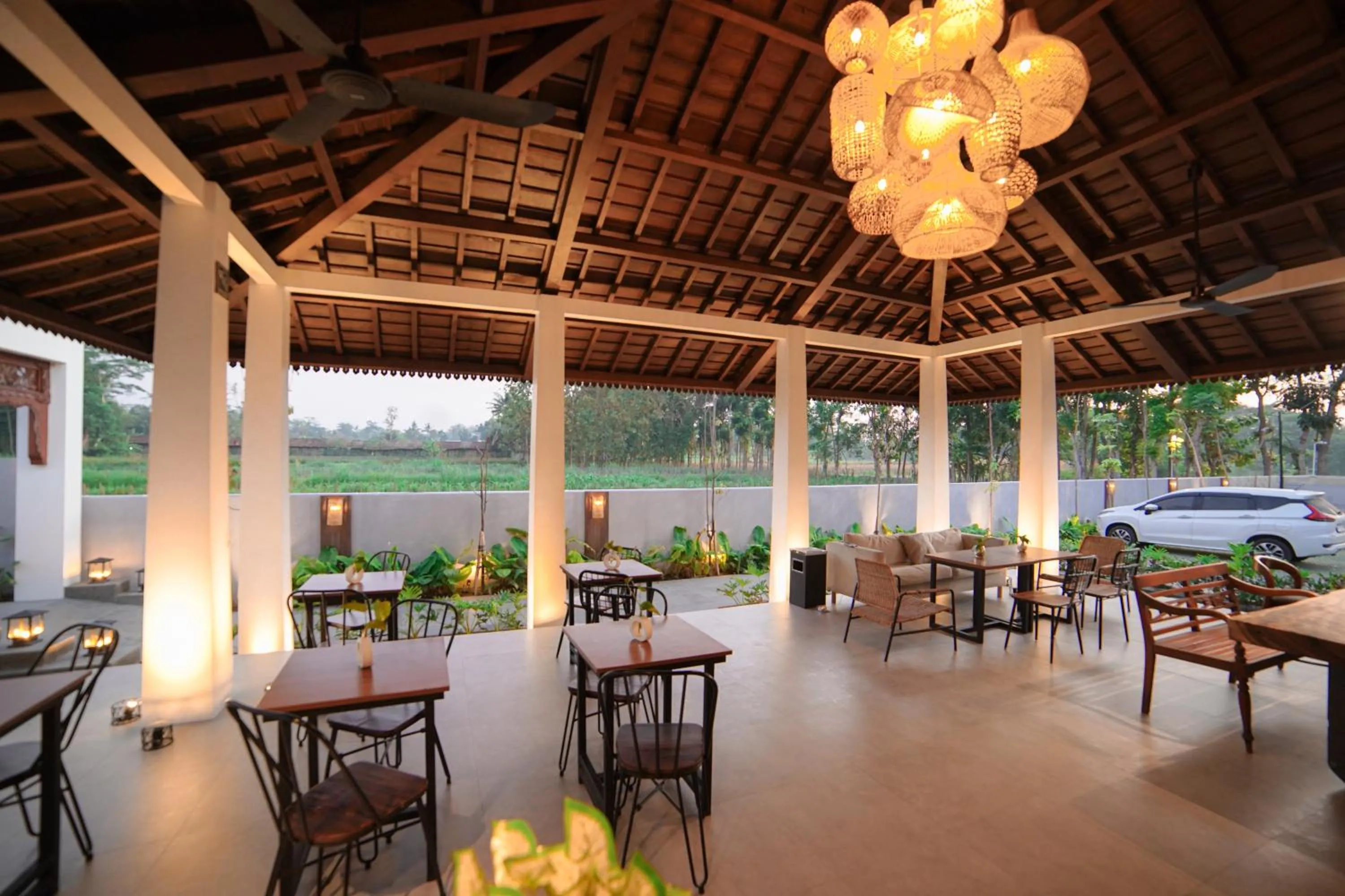 Lobby or reception in Ubu Villa Amarta in Yogyakarta