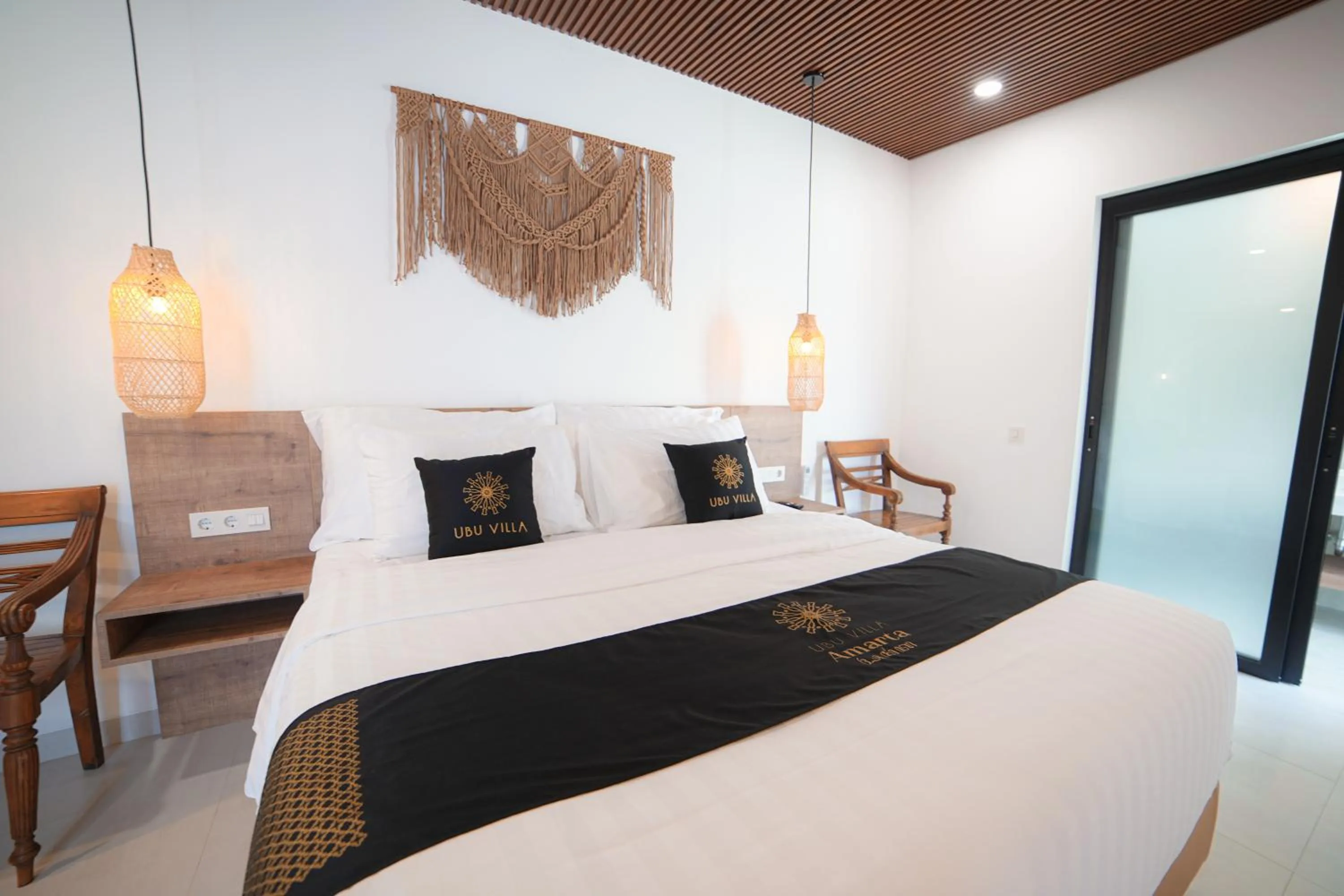 Bed in Ubu Villa Amarta in Yogyakarta