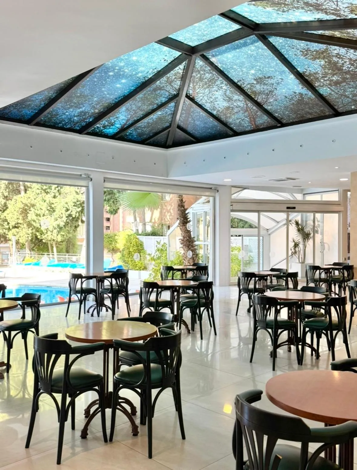 Lounge or bar in Aparthotel BCL Levante Club