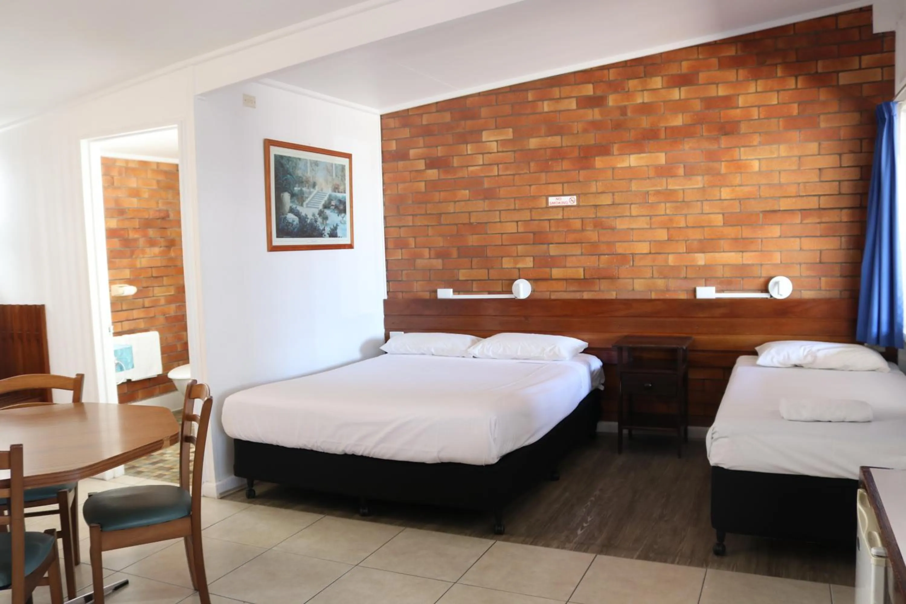 Bedroom, Bed in Motel Myall