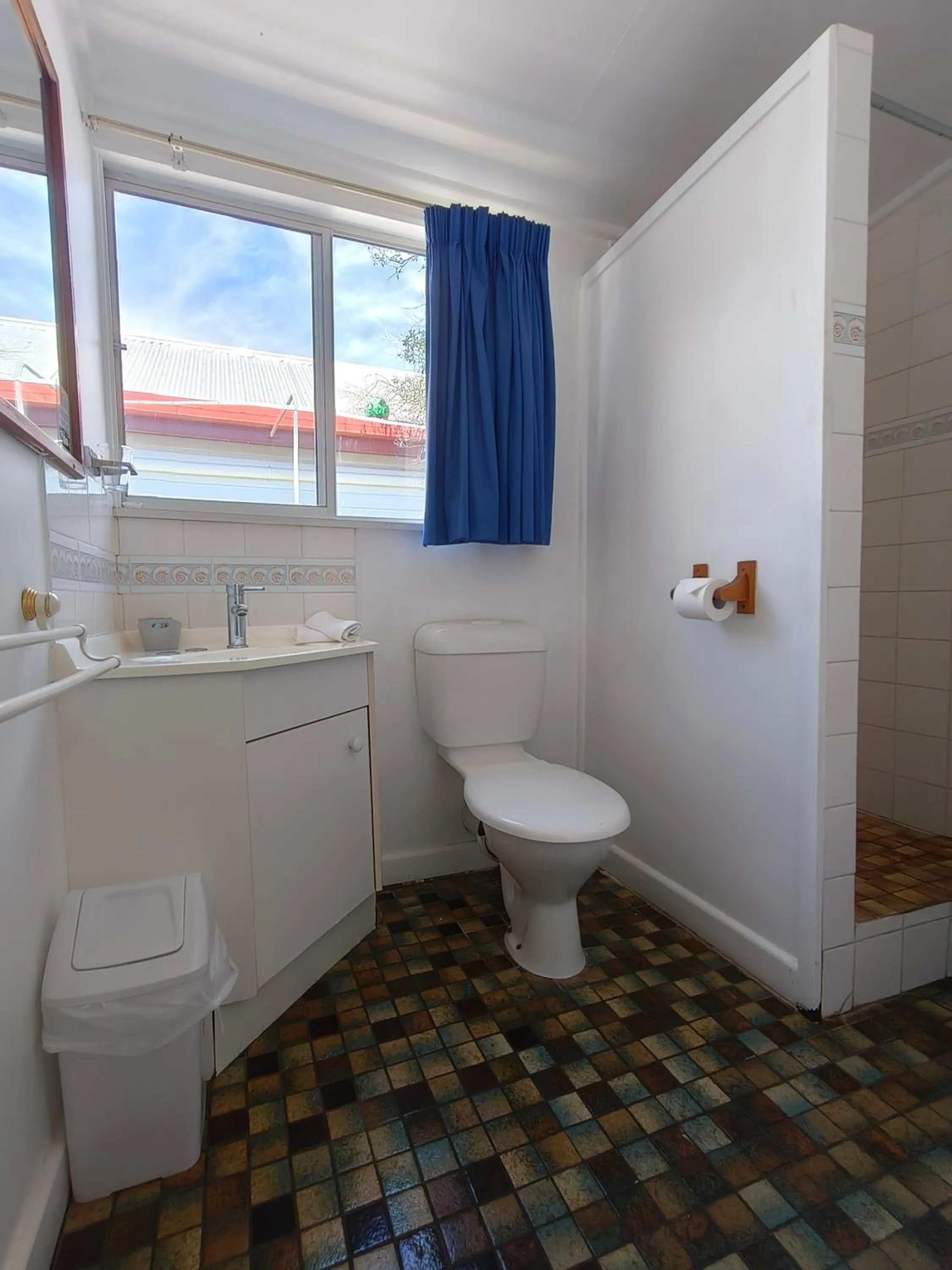 Toilet in Motel Myall